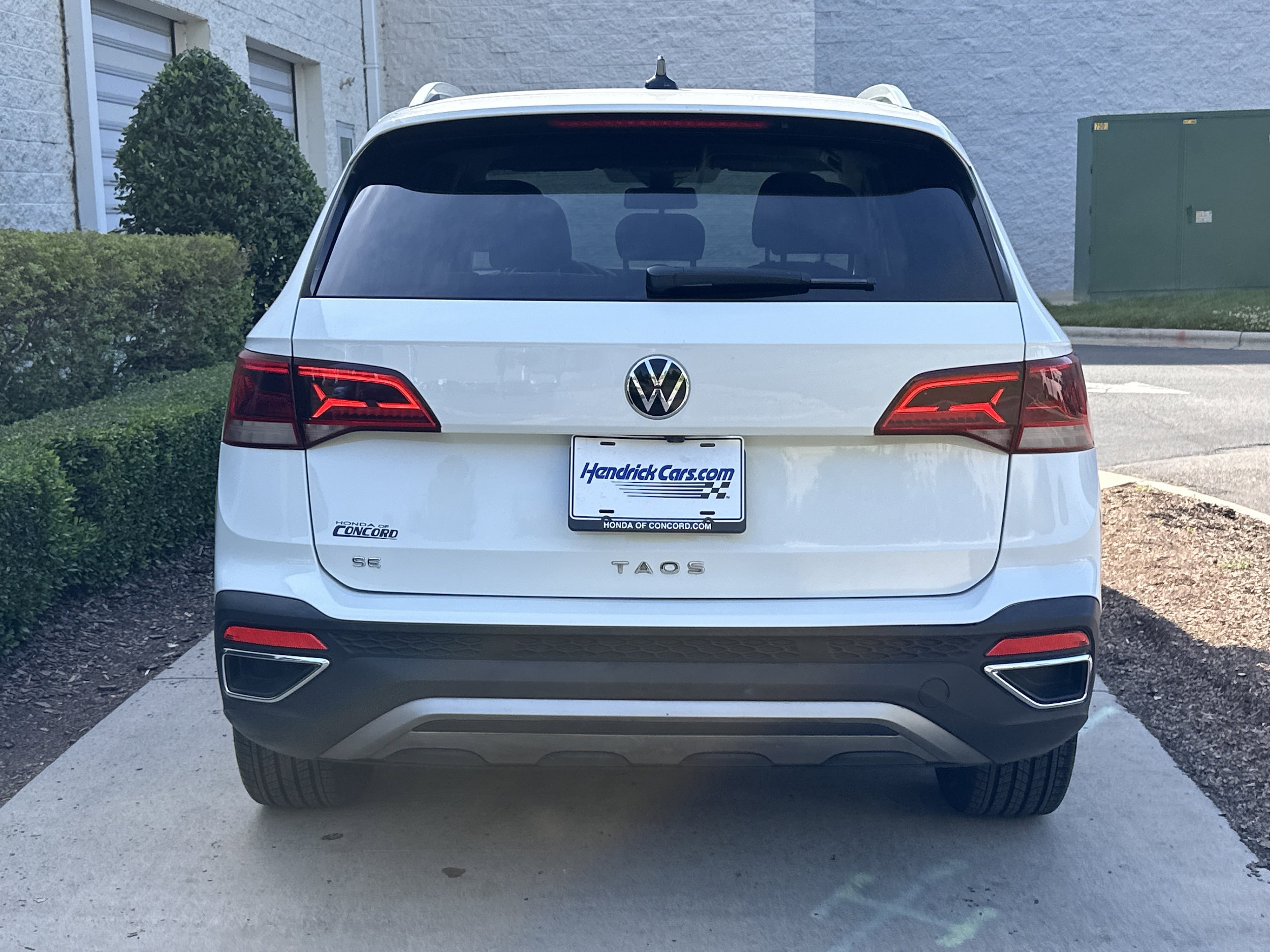 2022 Volkswagen Taos SE photo 5