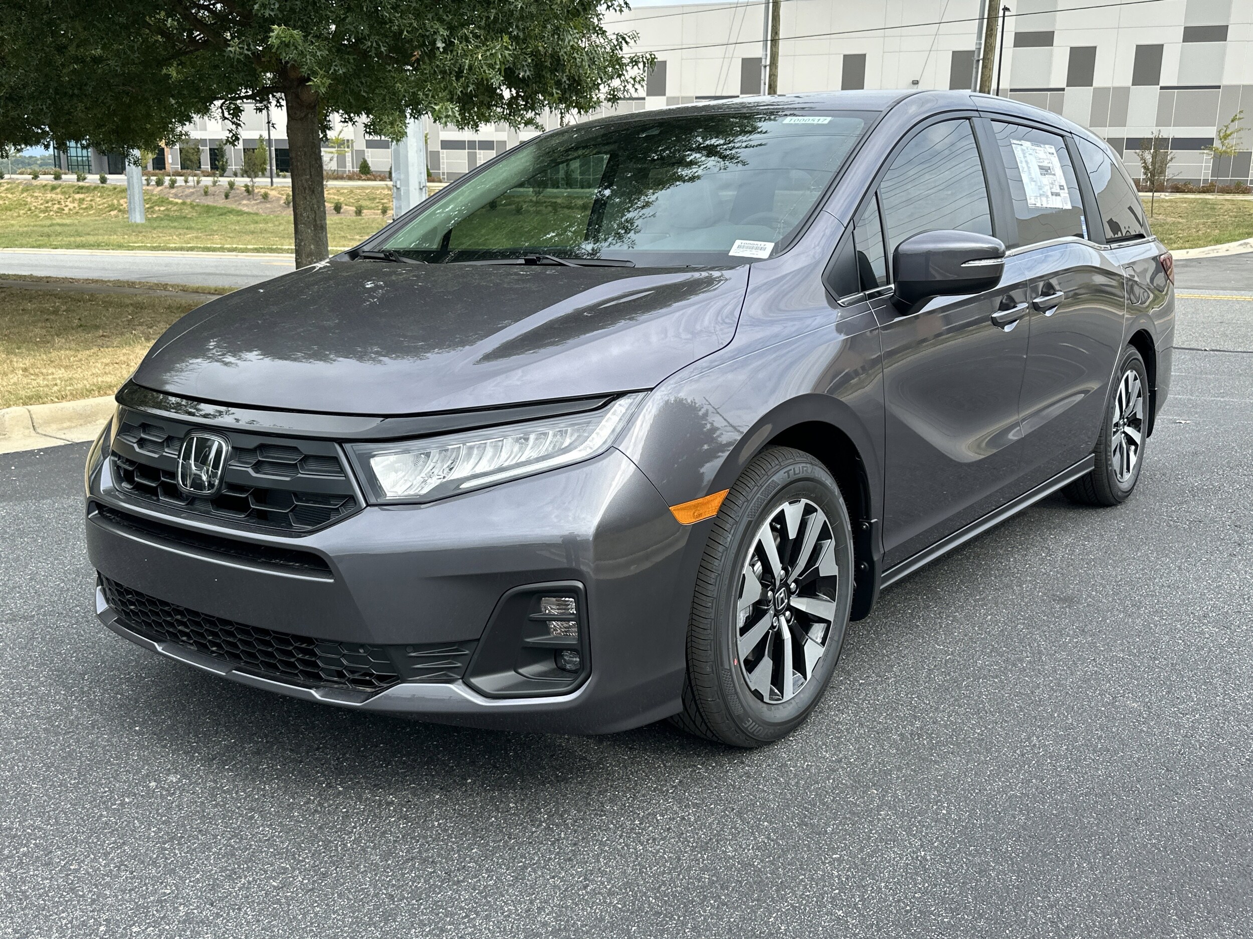 2026 Honda Odyssey EX-L photo 2