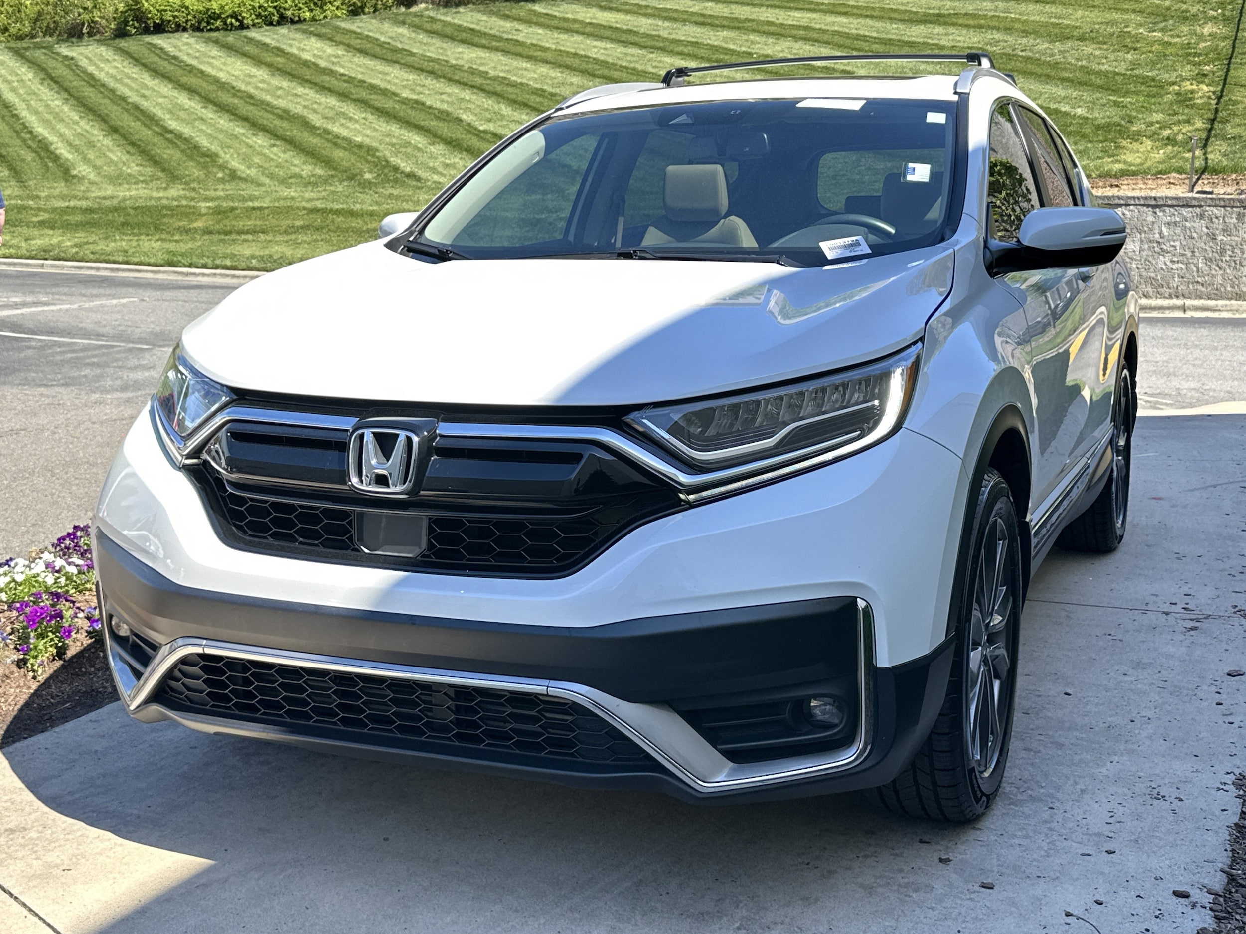 2021 Honda CR-V Touring photo 4