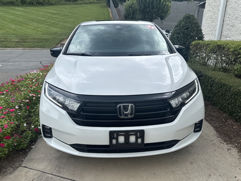 Used 2024 Honda Odyssey Sport Minivan