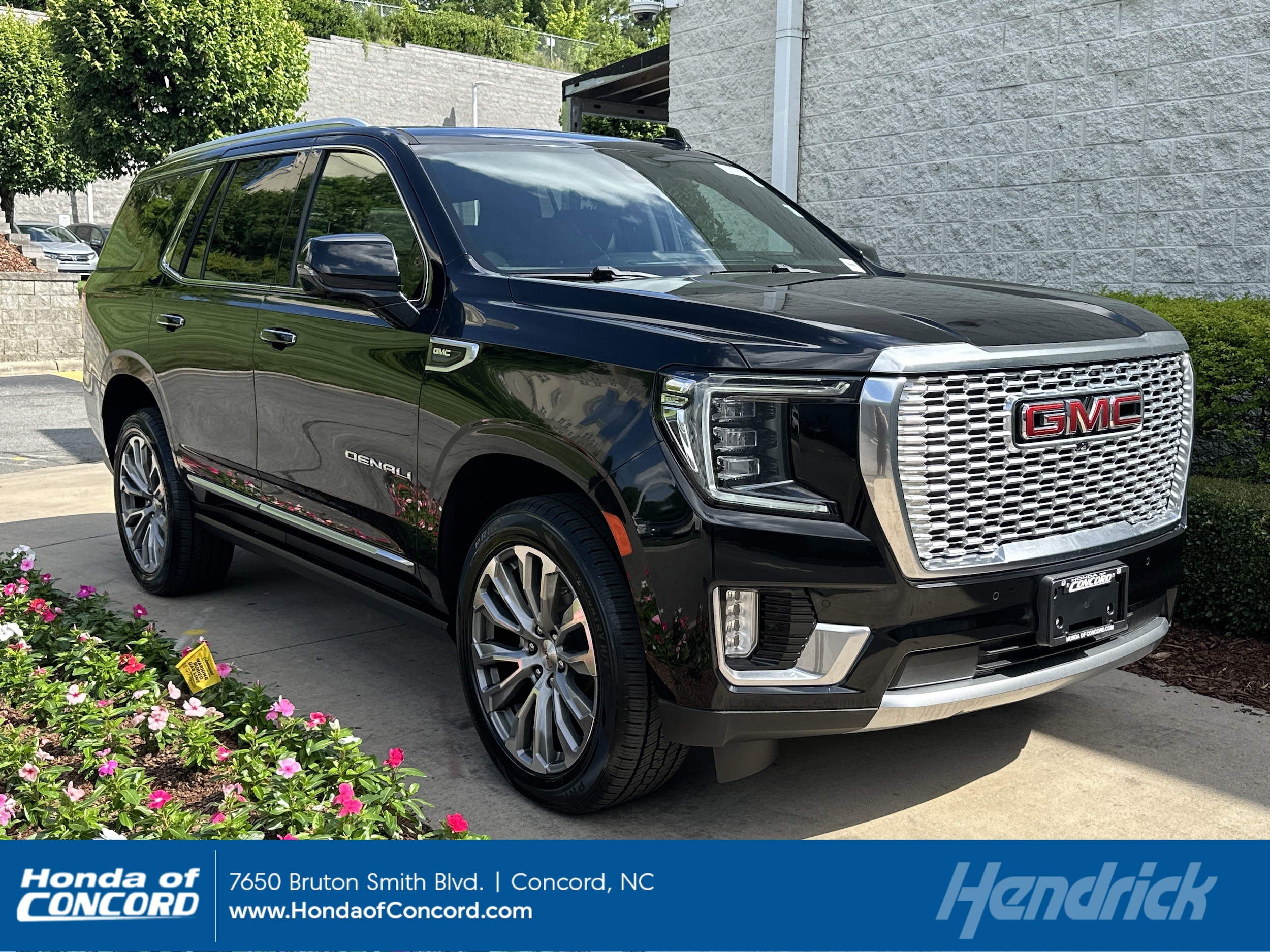 2021 GMC Yukon 4WD Denali's photo