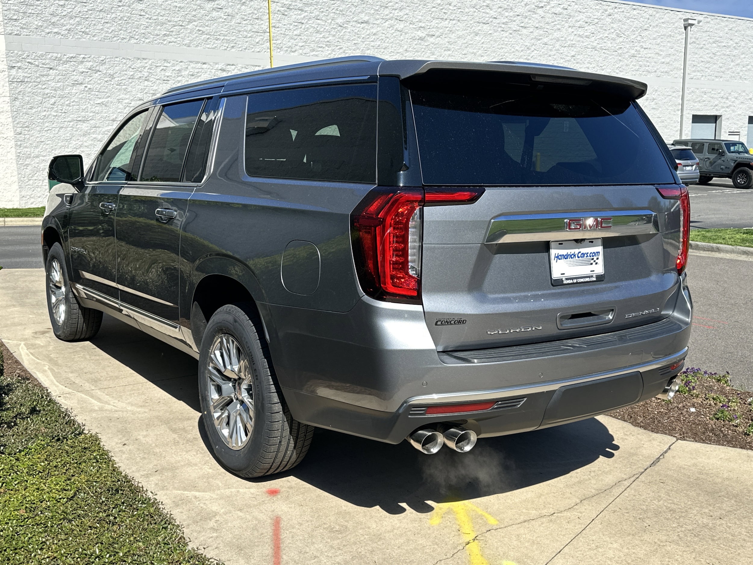 2022 GMC Yukon XL Denali photo 4