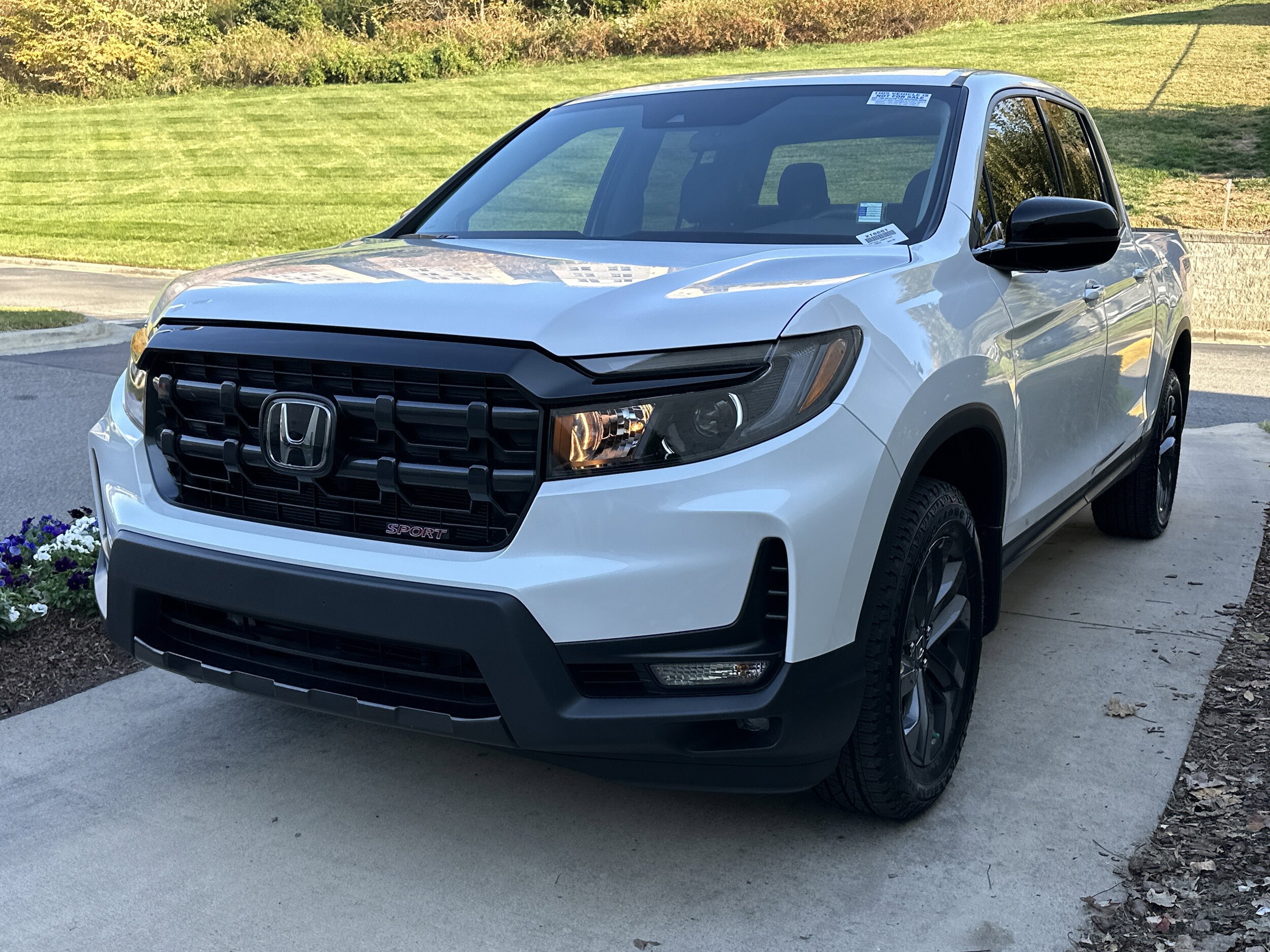 2025 Honda Ridgeline Sport photo 3