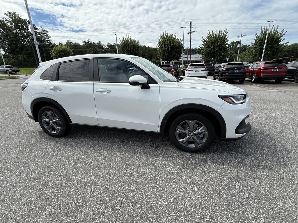 New 2027 Honda HR-V LX SUV