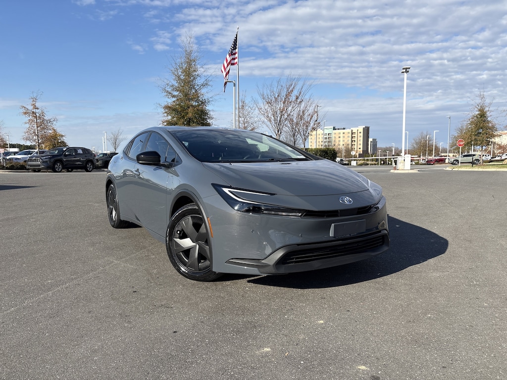 Used 2023 Toyota Prius LE Hatchback