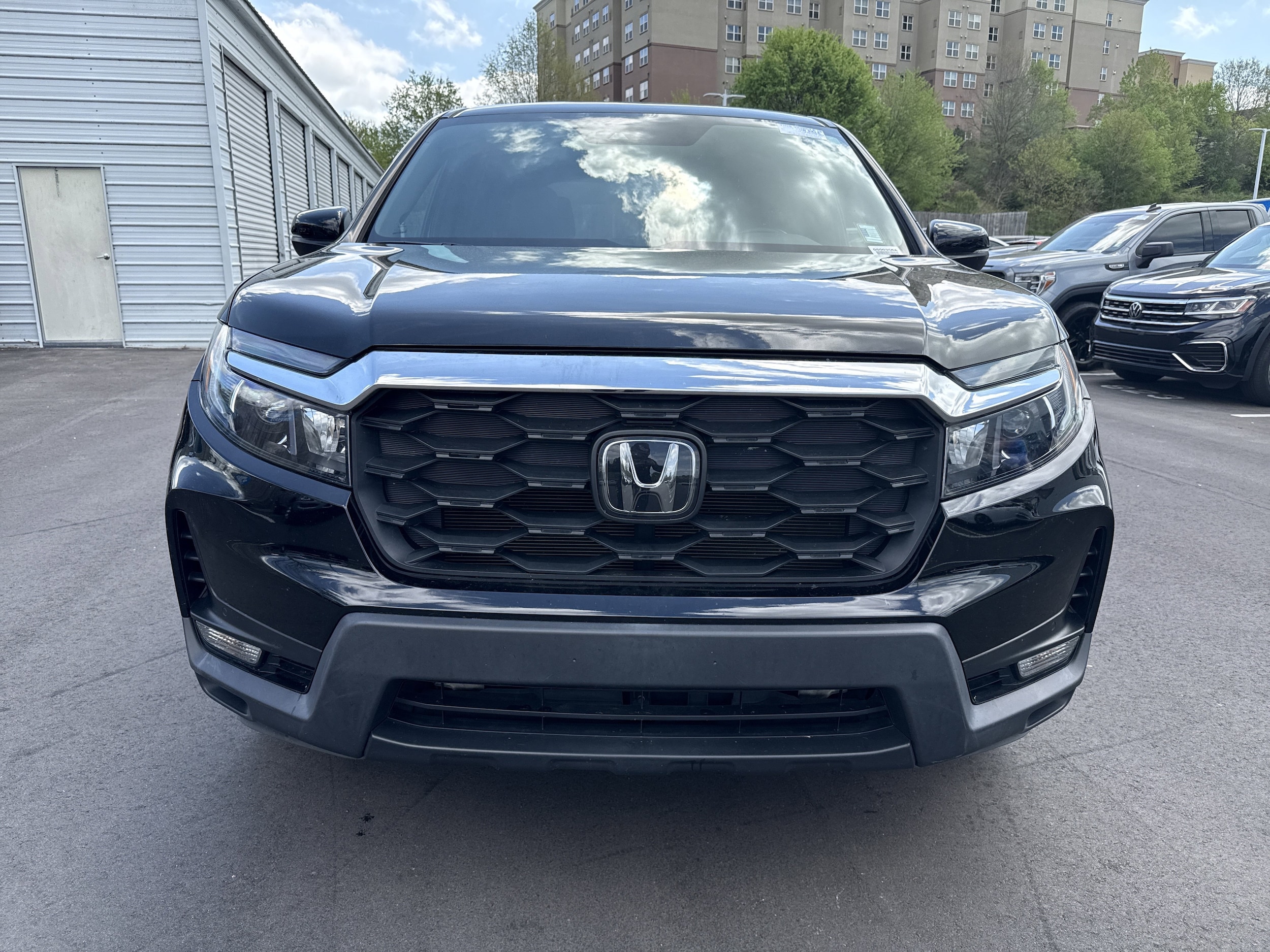 2023 Honda Passport EX-L photo 2