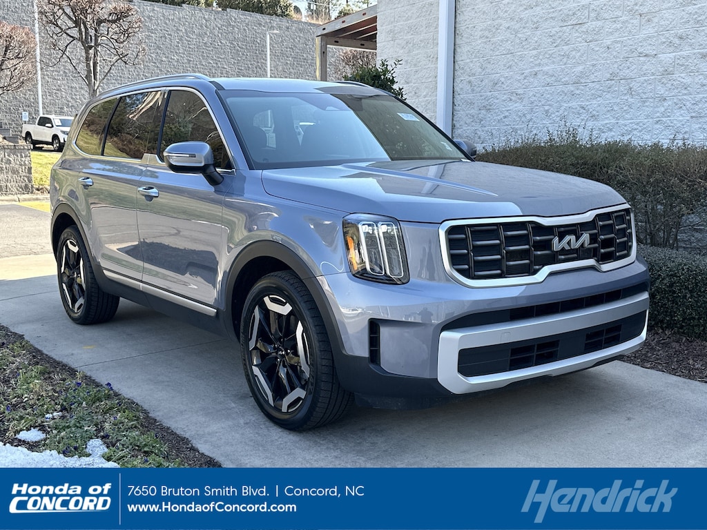 Used 2025 Kia Telluride S SUV