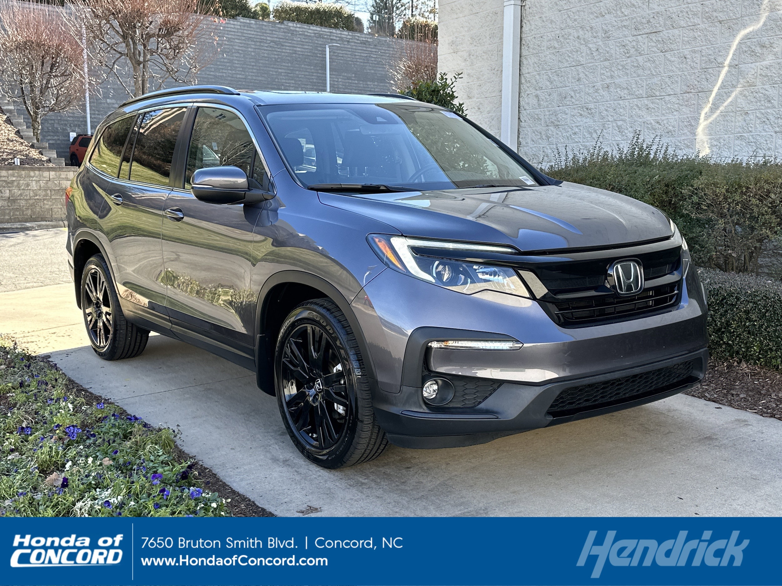 2022 Honda Pilot SE's photo