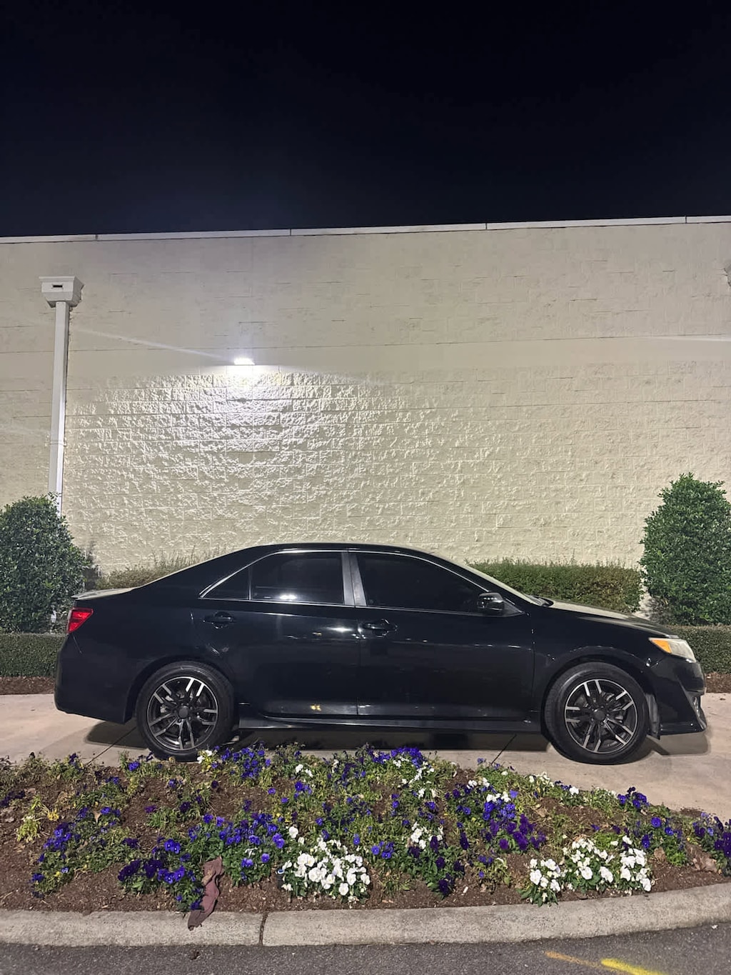 Used 2013 Toyota Camry SE Sedan