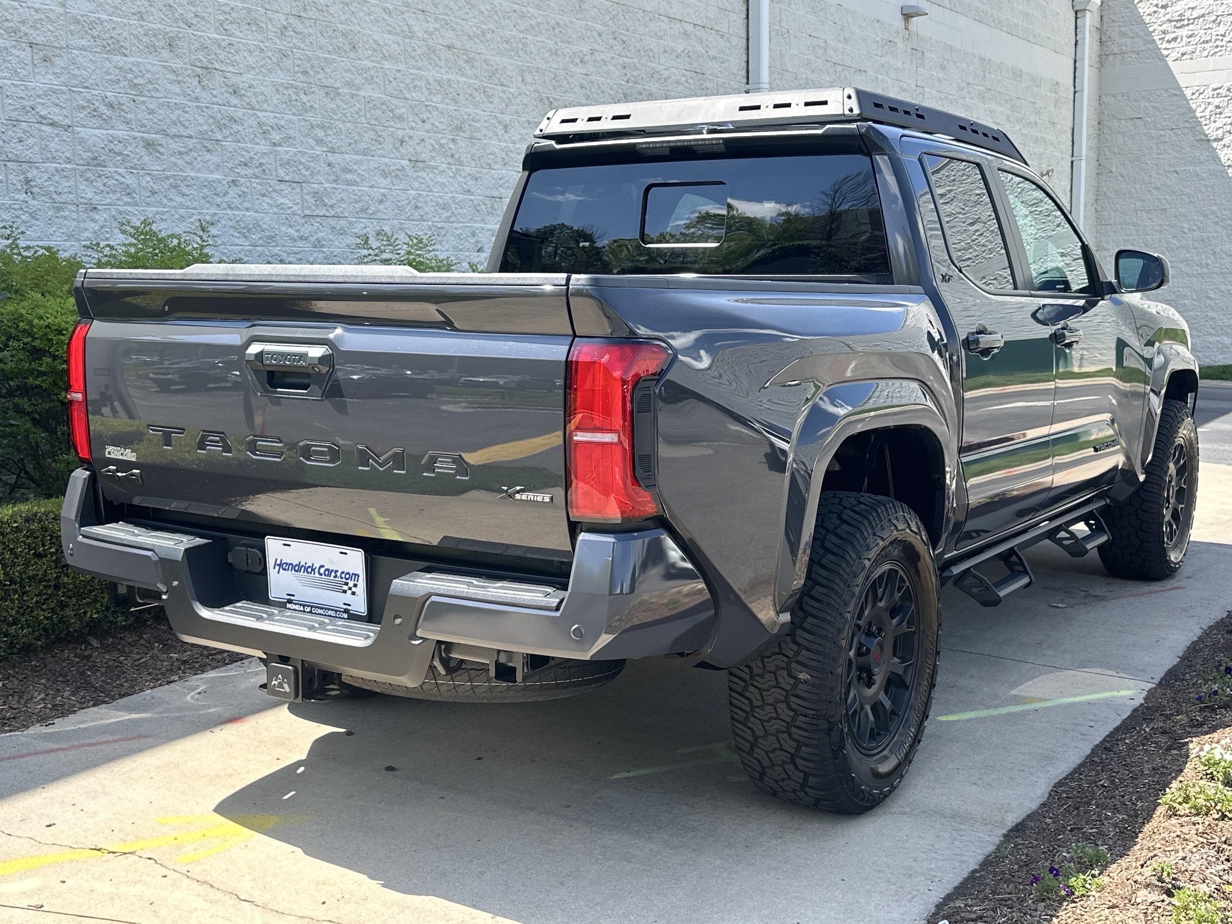 2024 Toyota Tacoma SR5 photo 6