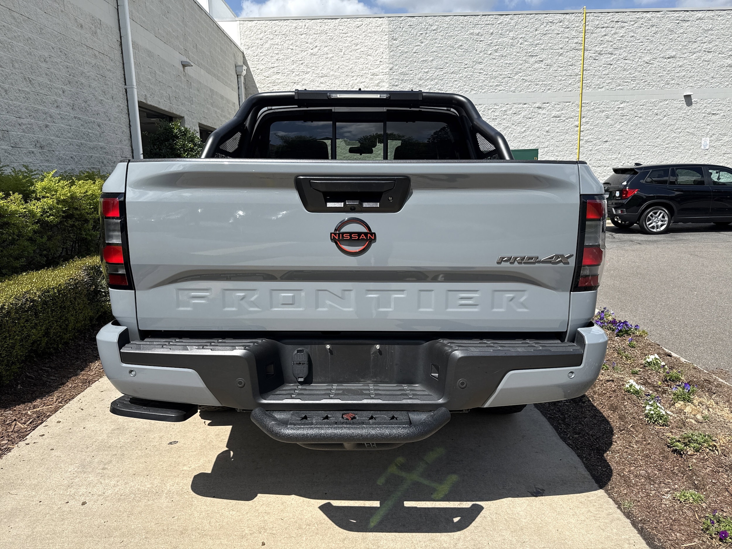 2022 Nissan Frontier PRO-4X photo 6