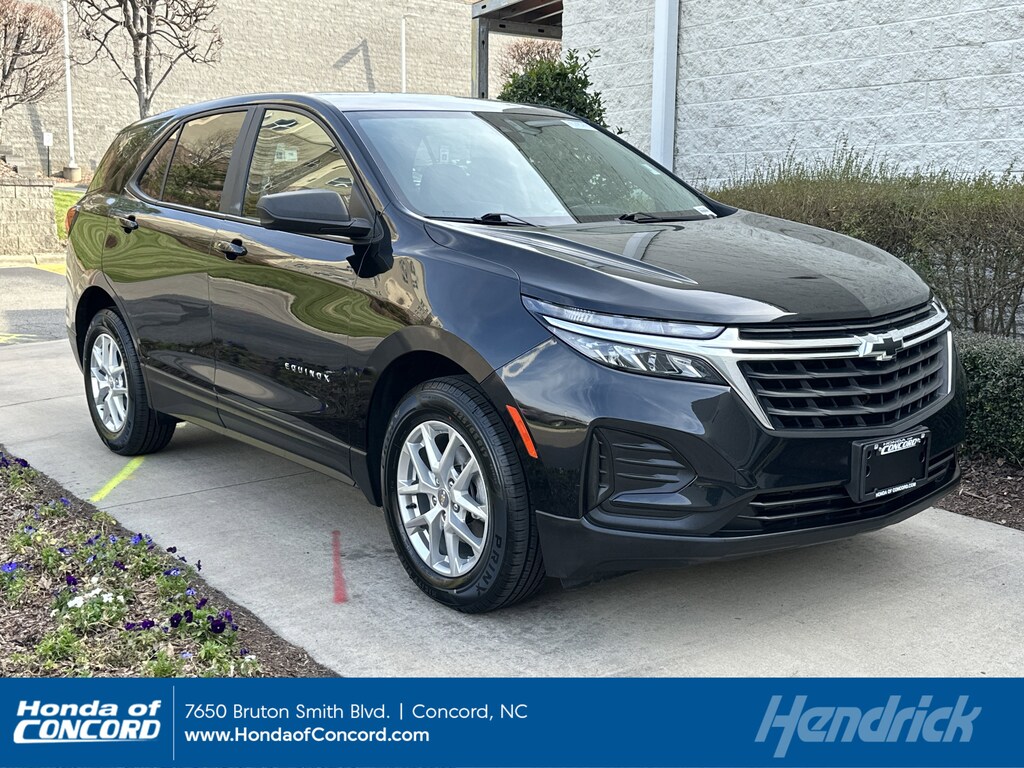 Used 2022 Chevrolet Equinox LS SUV