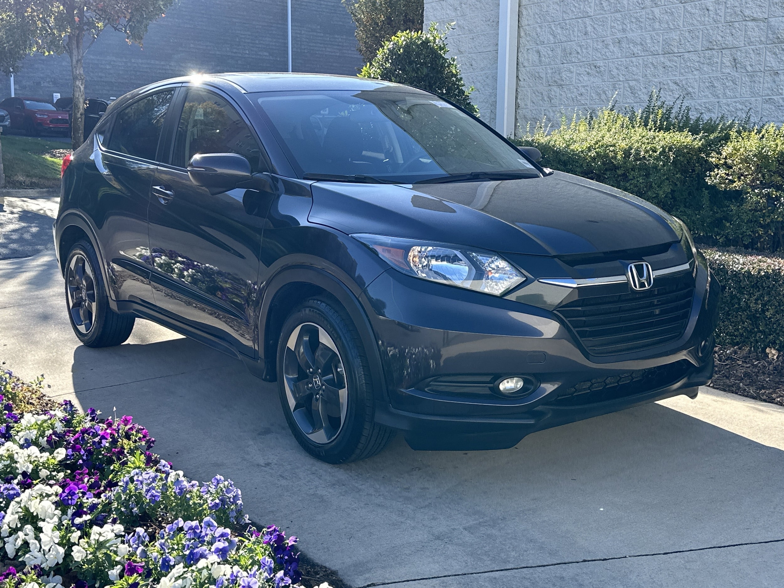 Used 2018 Honda HR-V EX with VIN 3CZRU5H53JM714593 for sale in Greenville, NC