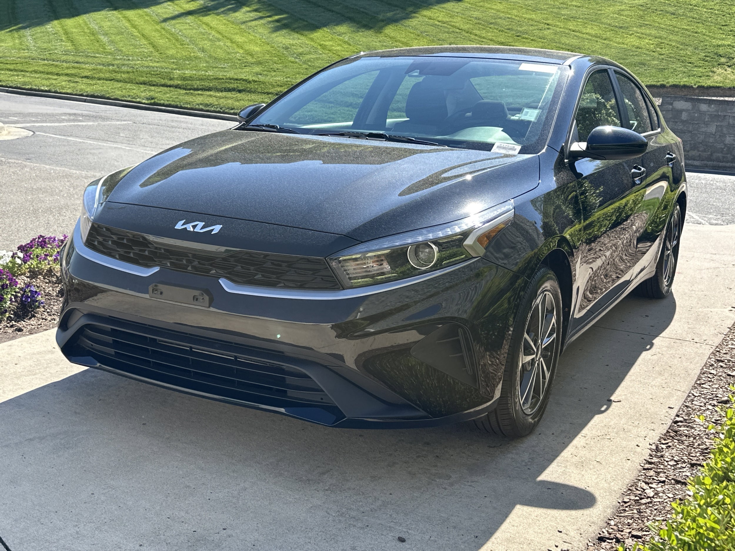 2023 Kia Forte LXS photo 4