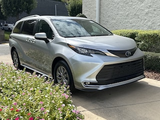 2024 Toyota Sienna XLE Minivan