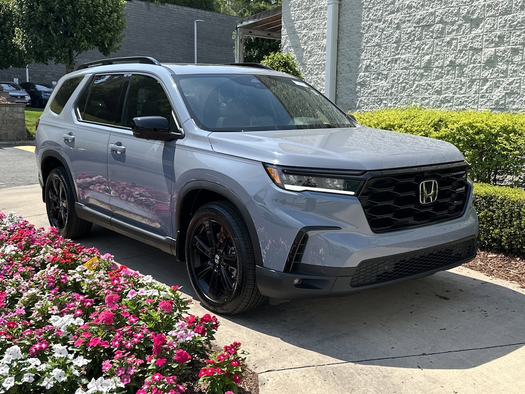 Certified 2025 Honda Pilot Black Edition SUV