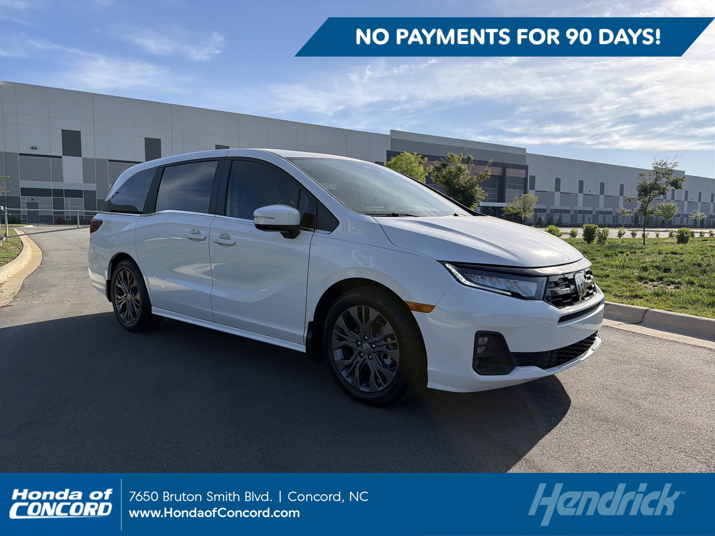 2026 Honda Odyssey Touring's photo