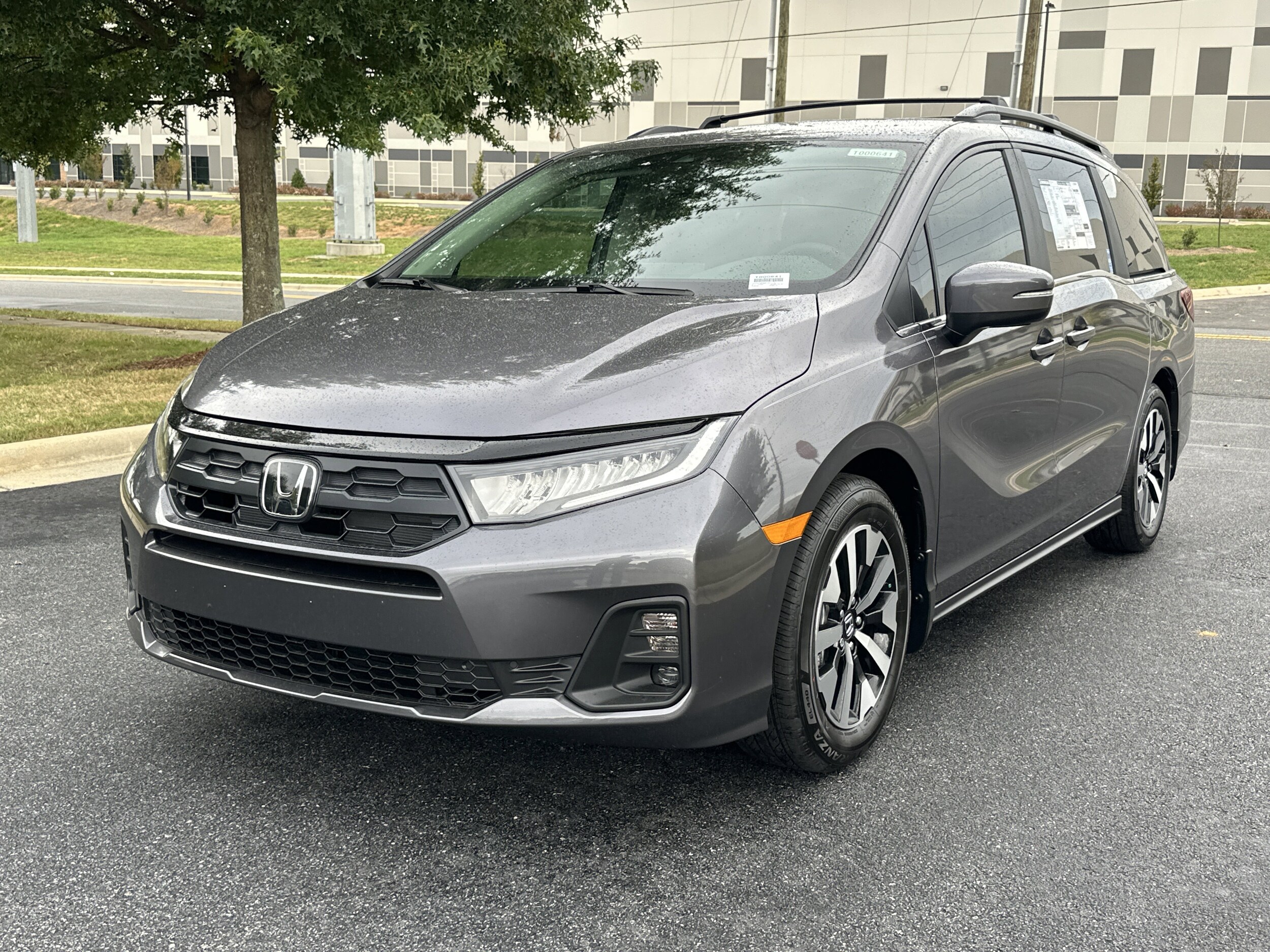 2026 Honda Odyssey EX-L photo 3