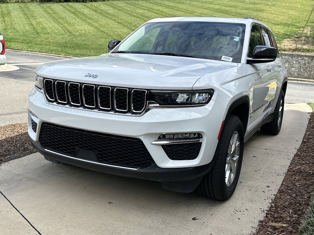 Used 2024 Jeep Grand Cherokee Limited SUV