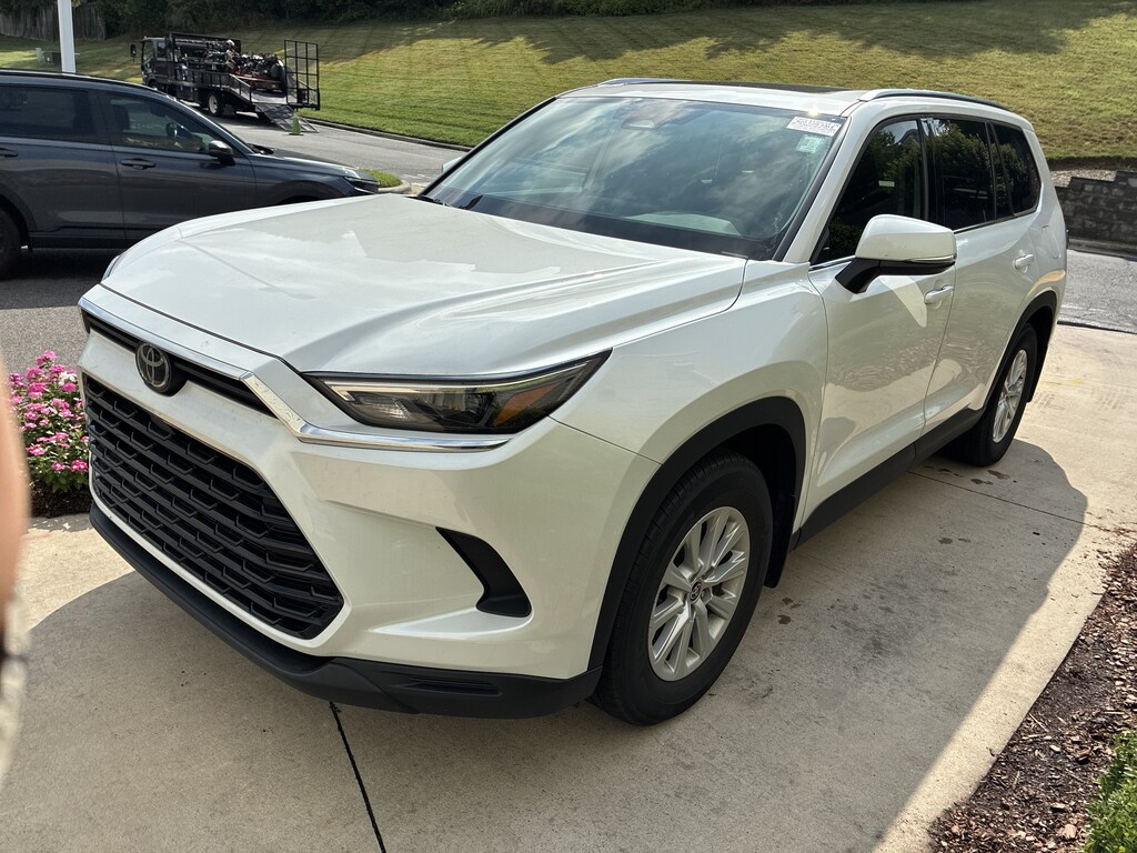 Used 2024 Toyota Grand Highlander XLE SUV