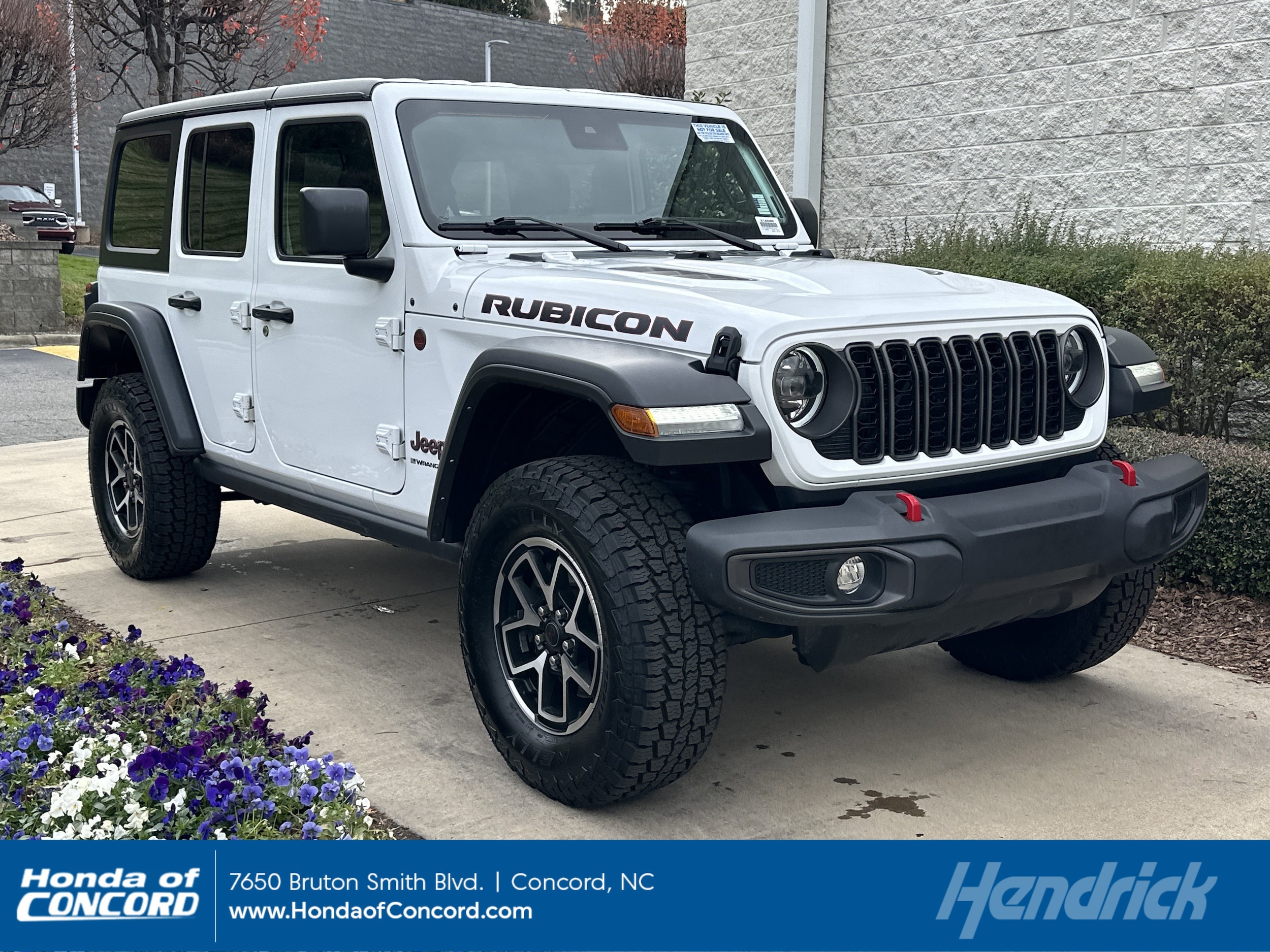 2024 Jeep Wrangler 4-Door Rubicon's photo