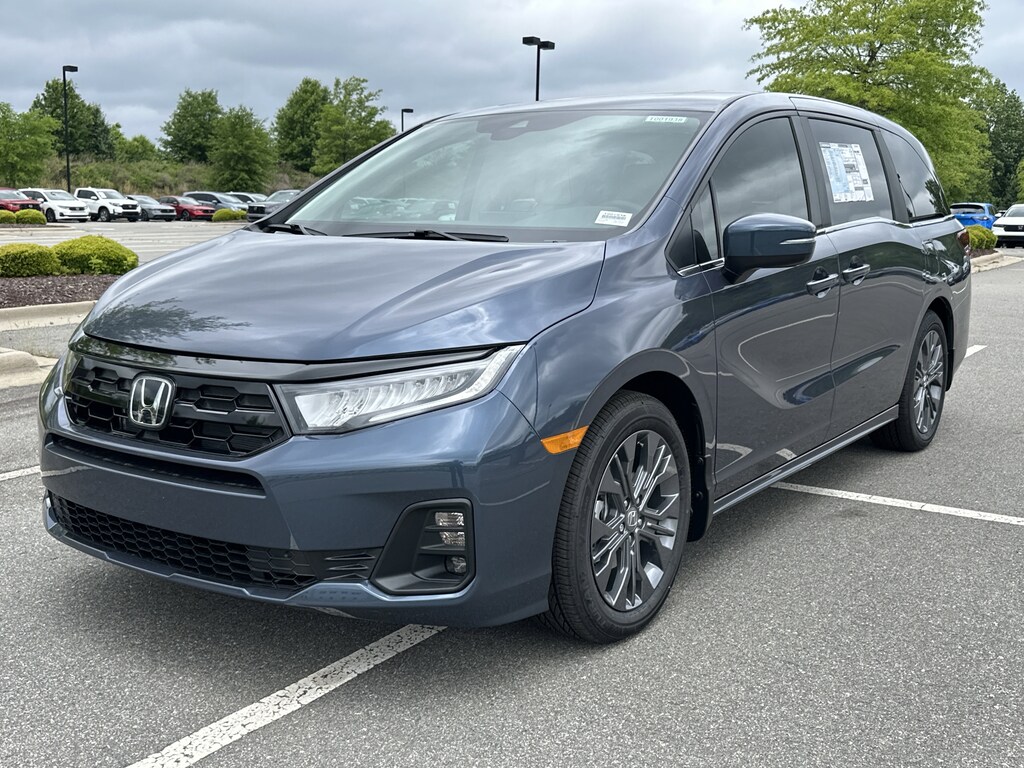 New 2026 Honda Odyssey Touring Minivan
