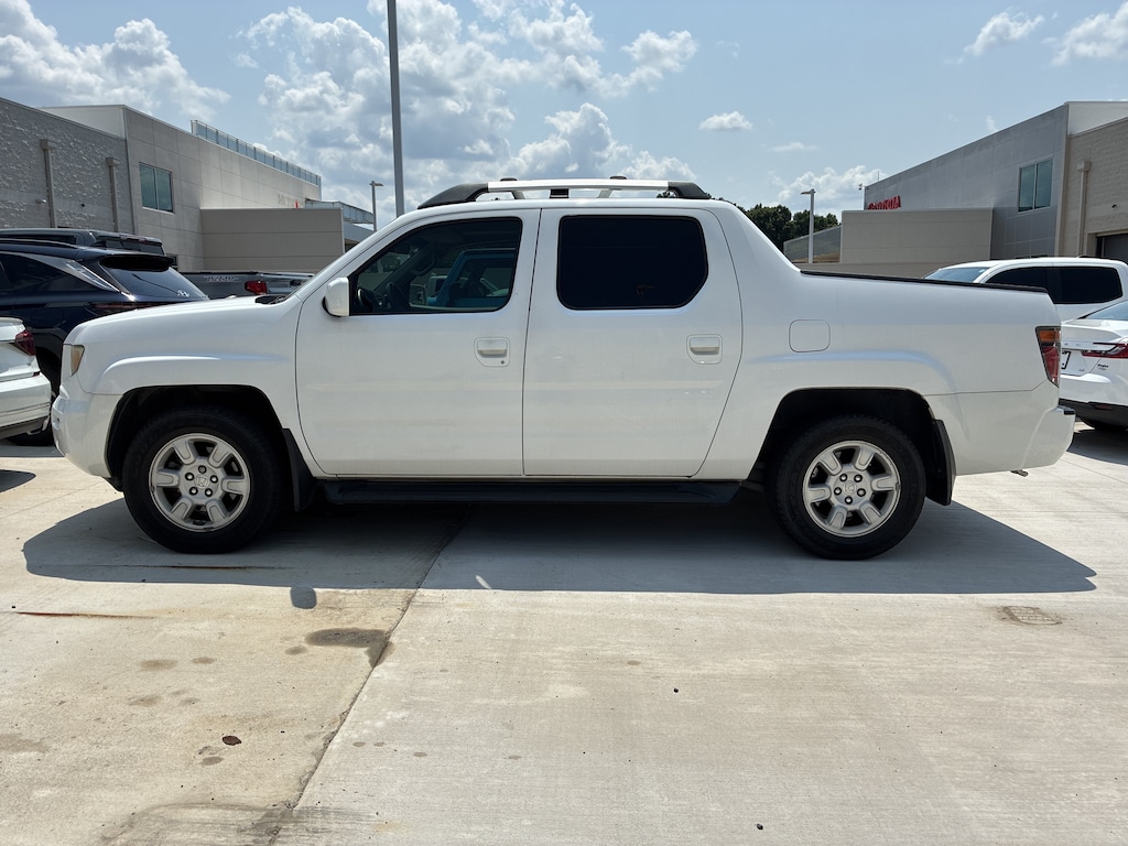Used 2006 Honda Ridgeline RTL with MOONROOF Pickup