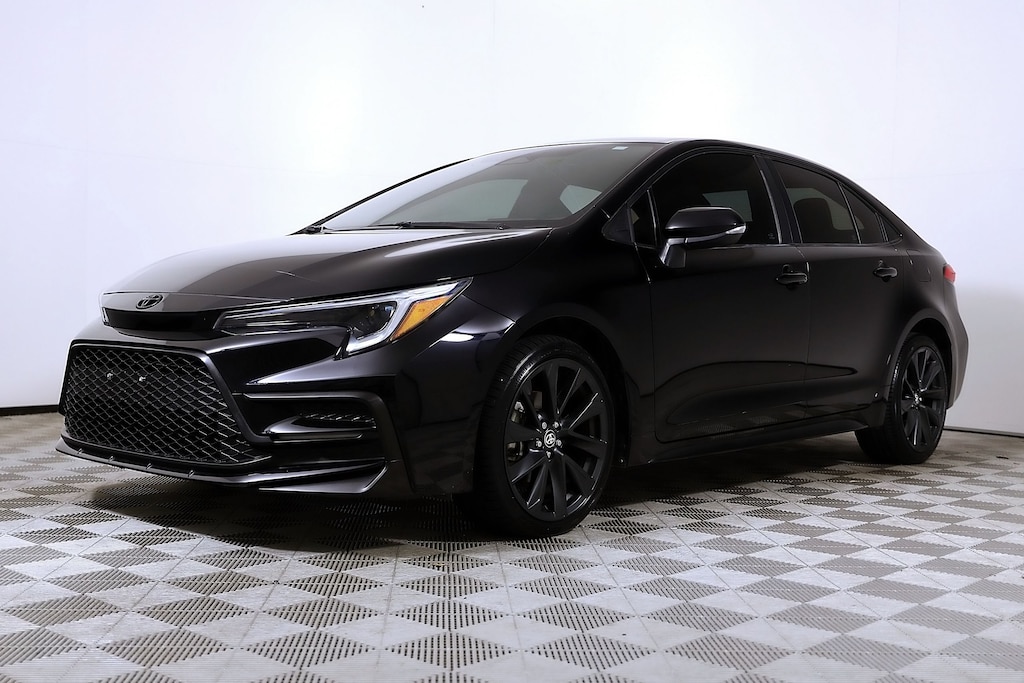 Used 2024 Toyota Corolla SE Sedan