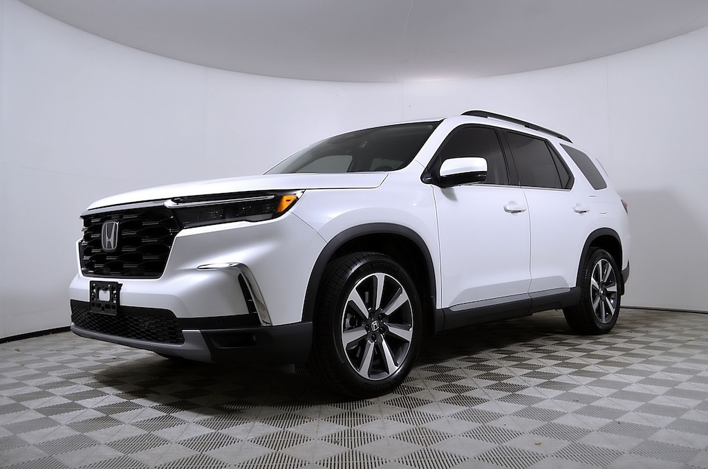 Used 2023 Honda Pilot Touring SUV