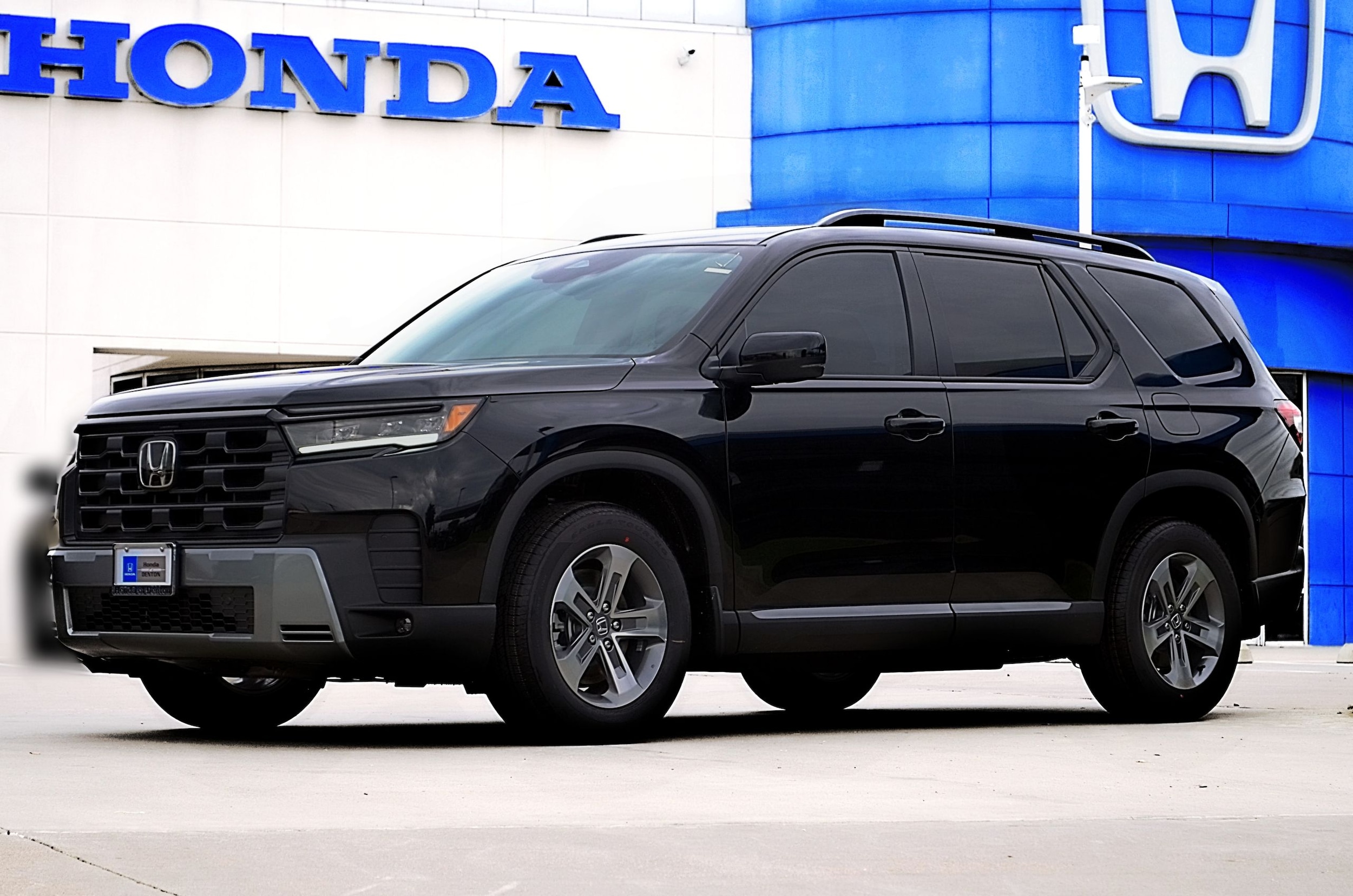 2026 Honda Pilot EX-L 2WD's photo