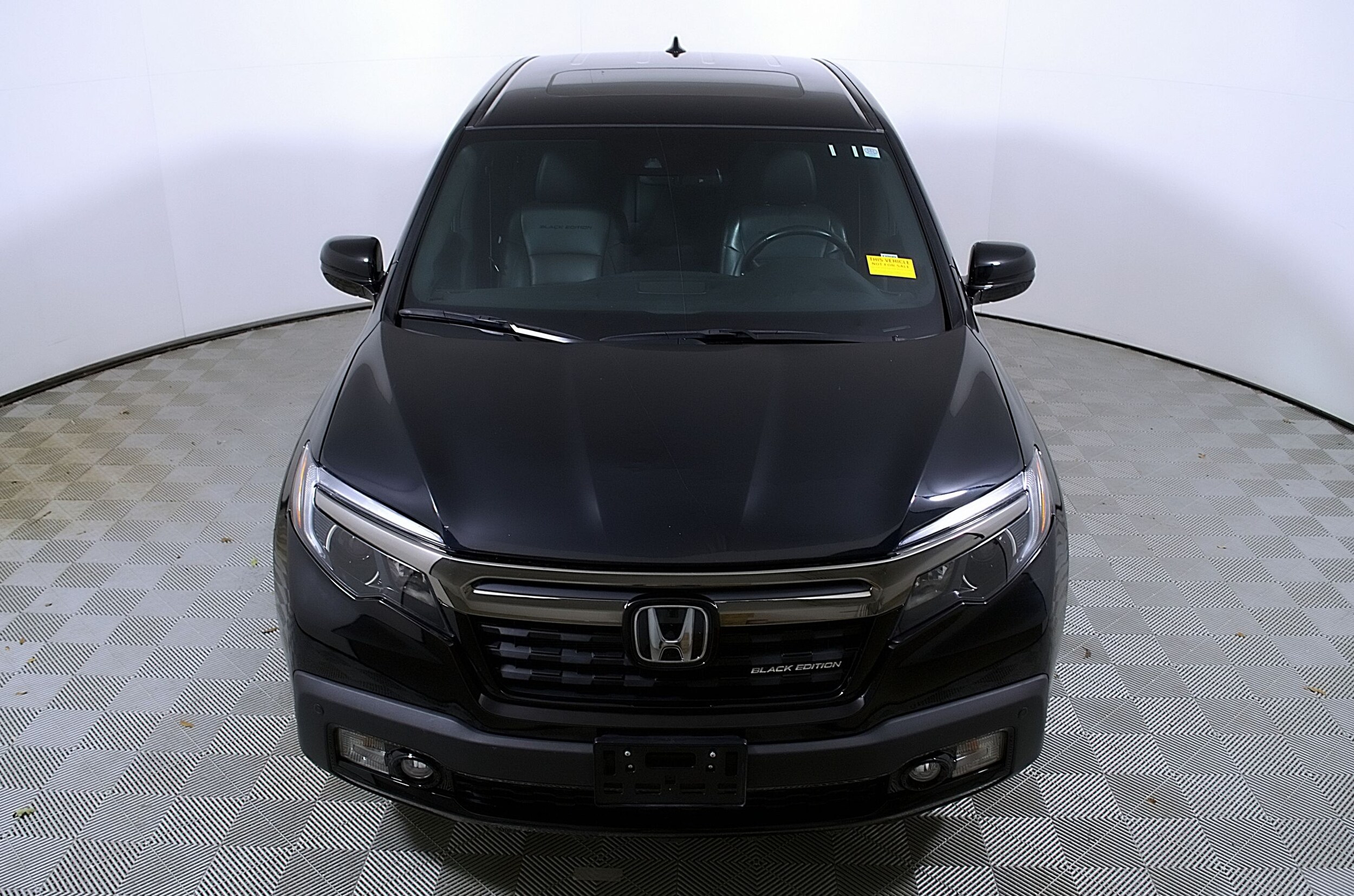 2020 Honda Ridgeline Black Edition photo 3