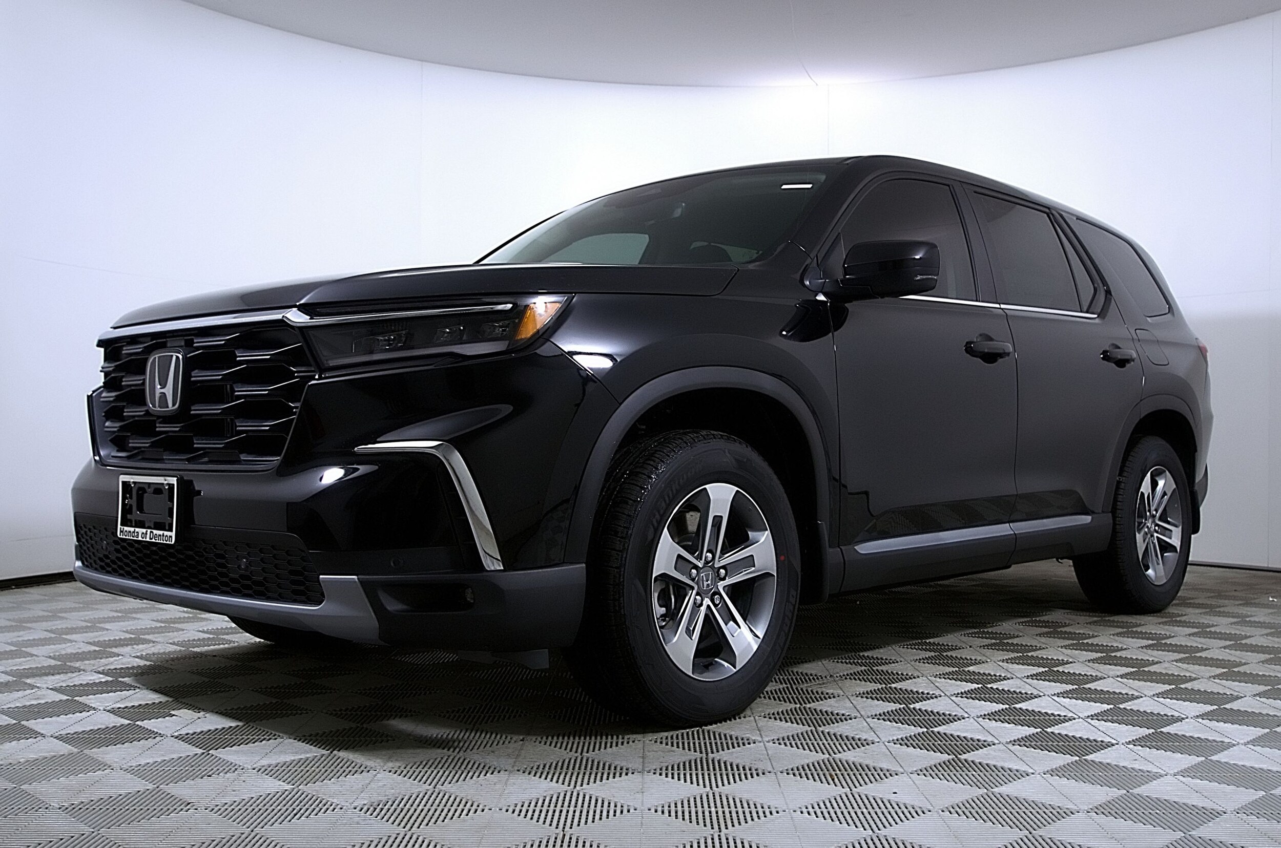 2024 Honda Pilot EX-L photo 2