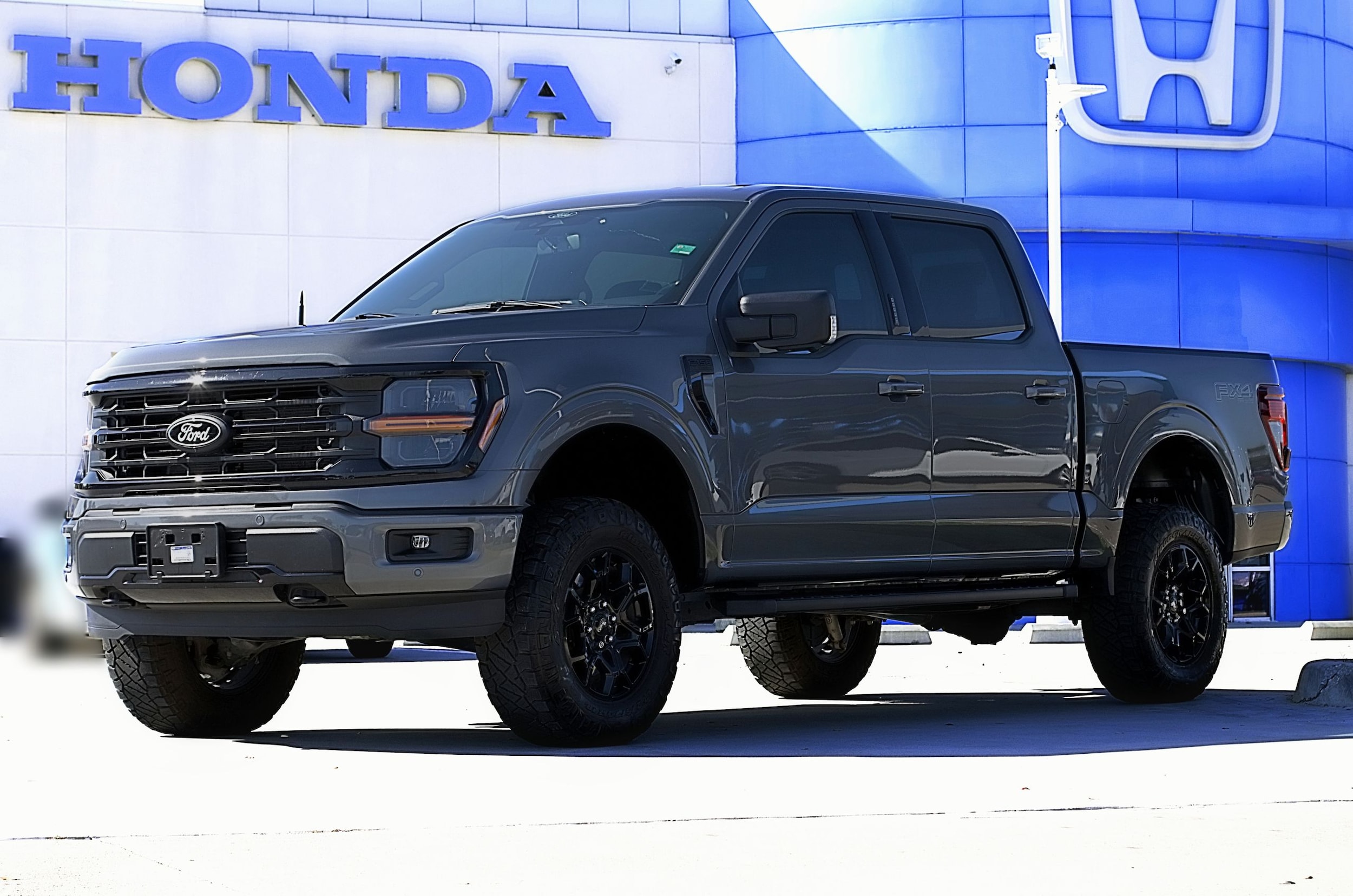 2024 Ford F-150 XLT's photo