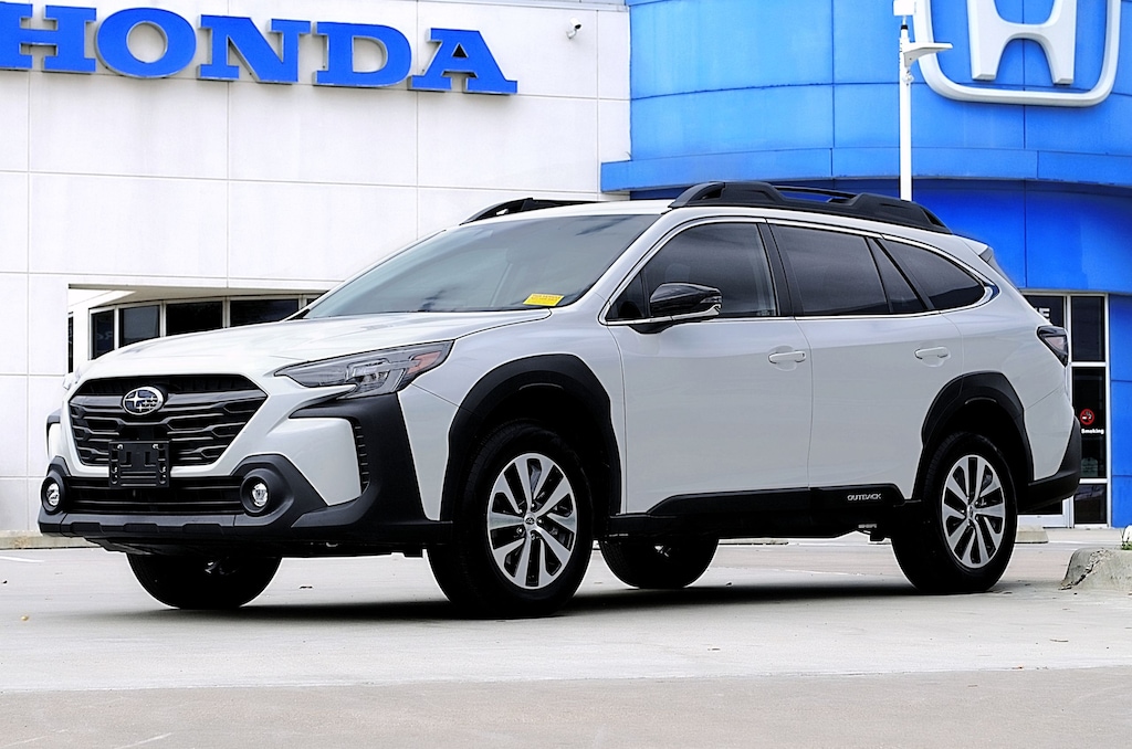 Used 2025 Subaru Outback Premium SUV