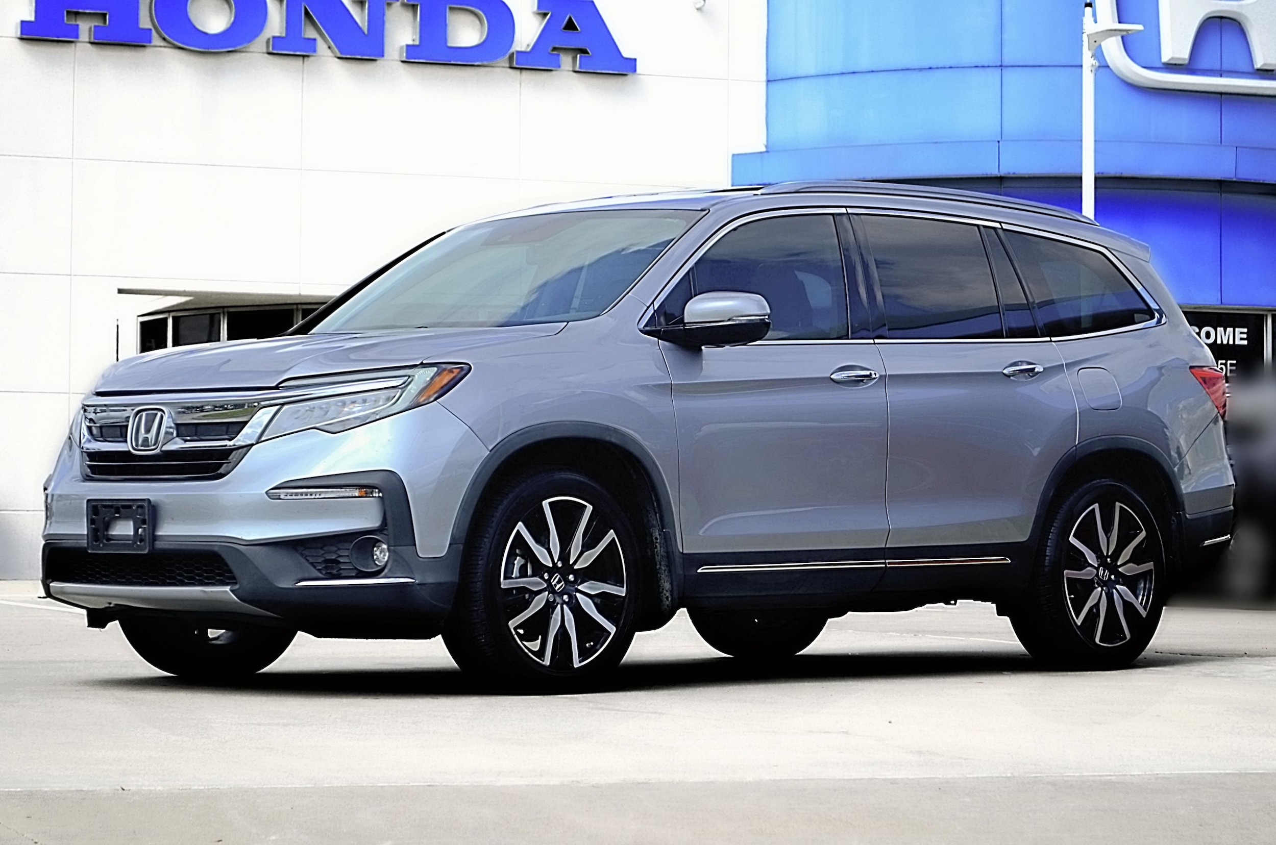 Used 2022 Honda Pilot Touring 8 Passenger
