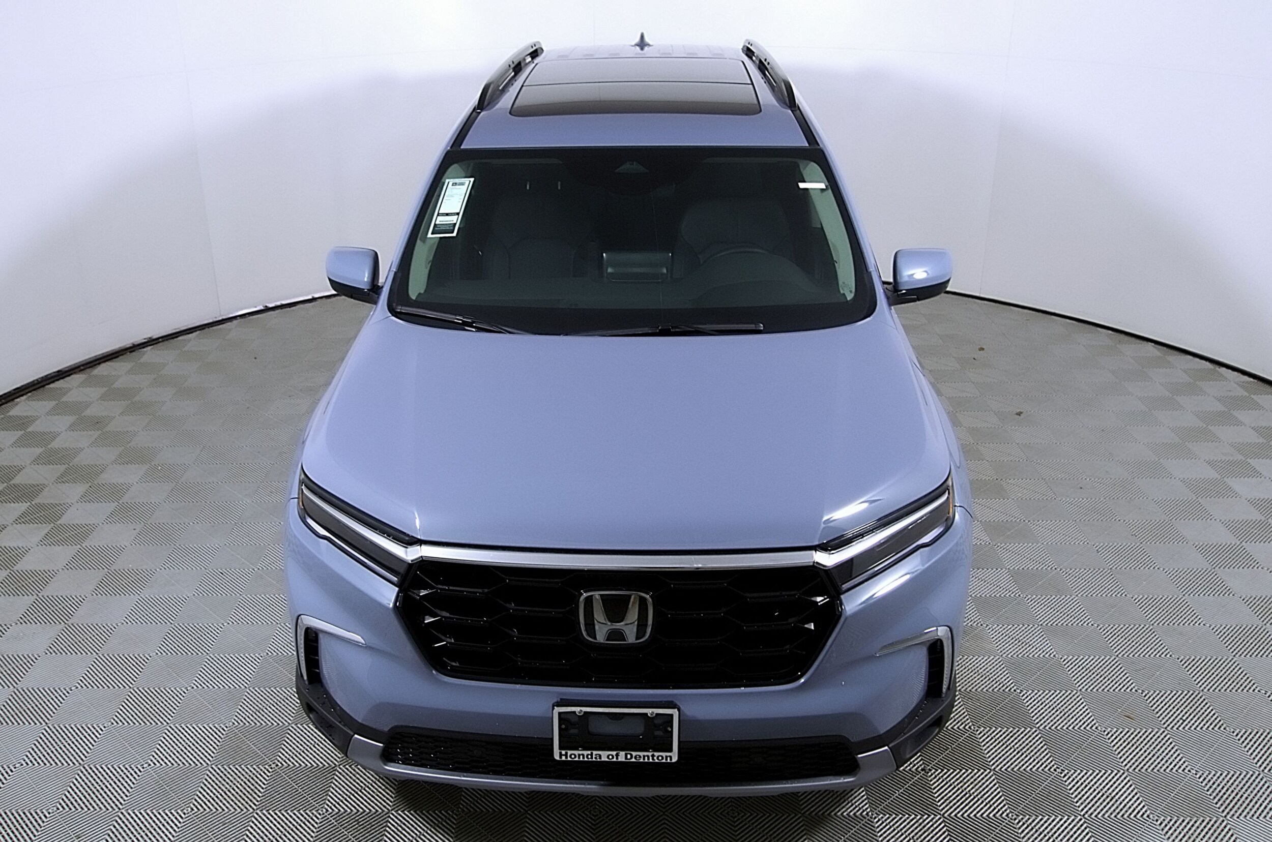 2025 Honda Pilot Touring photo 4