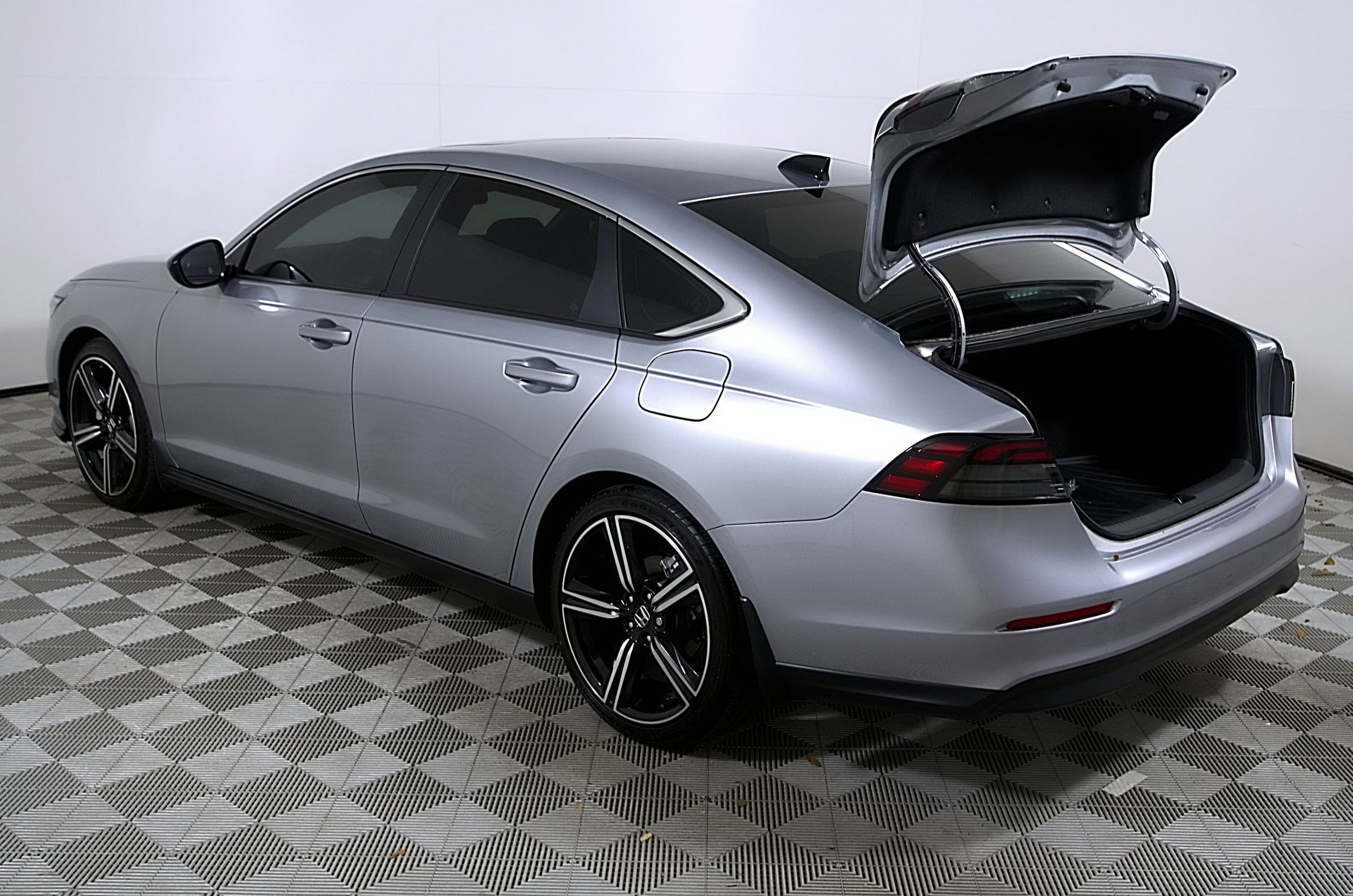 2025 Honda Accord Hybrid Sport - Photo 10