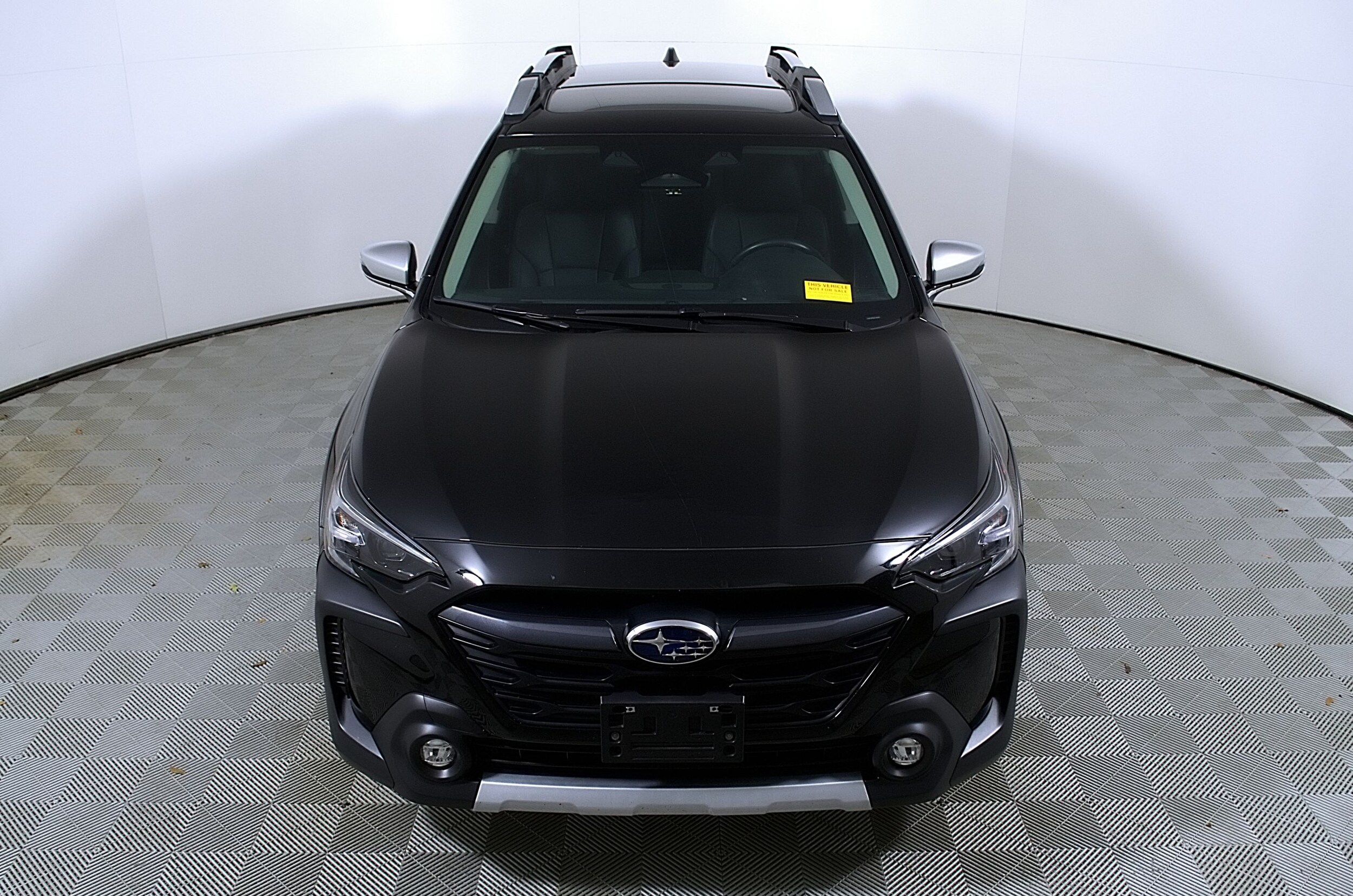 2025 Subaru Outback Touring XT photo 3