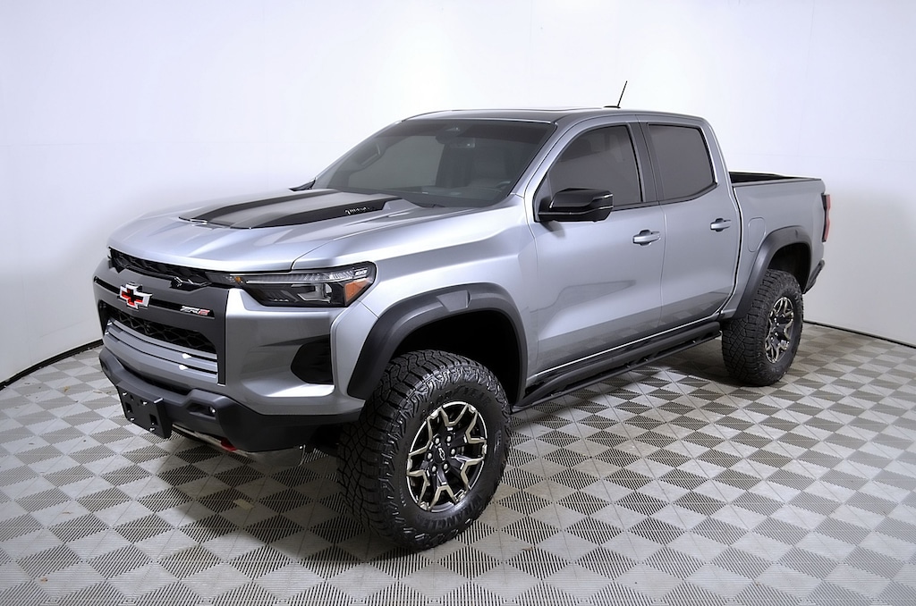 Used 2025 Chevrolet Colorado ZR2 Truck Crew Cab