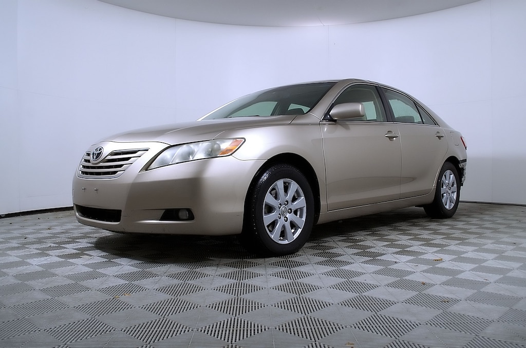 Used 2007 Toyota Camry XLE Sedan