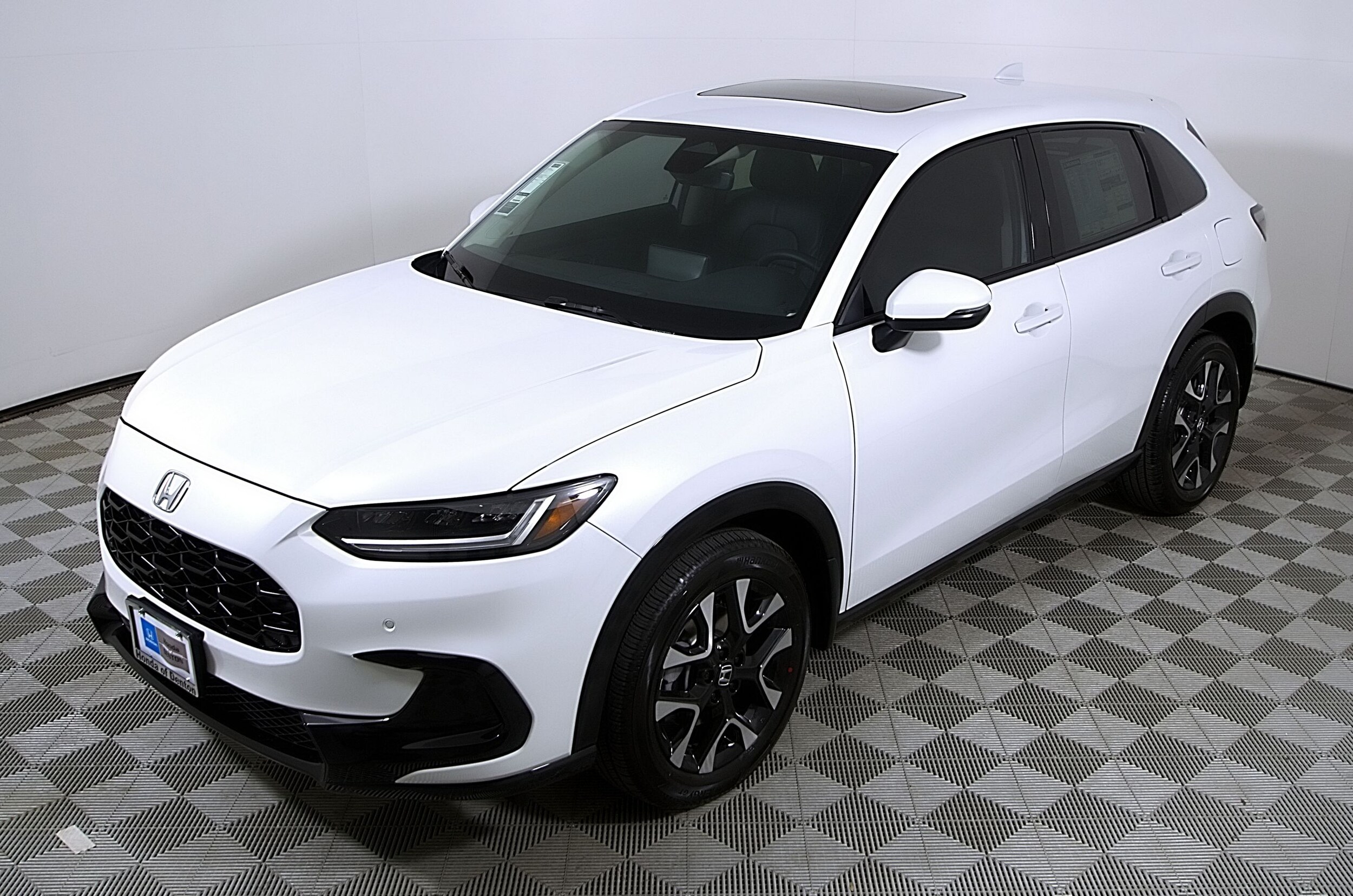 2026 Honda HR-V EX-L photo 3