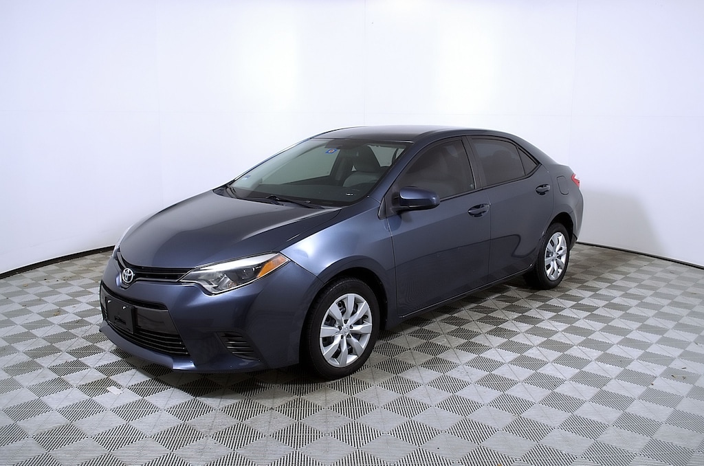 Used 2016 Toyota Corolla LE Sedan