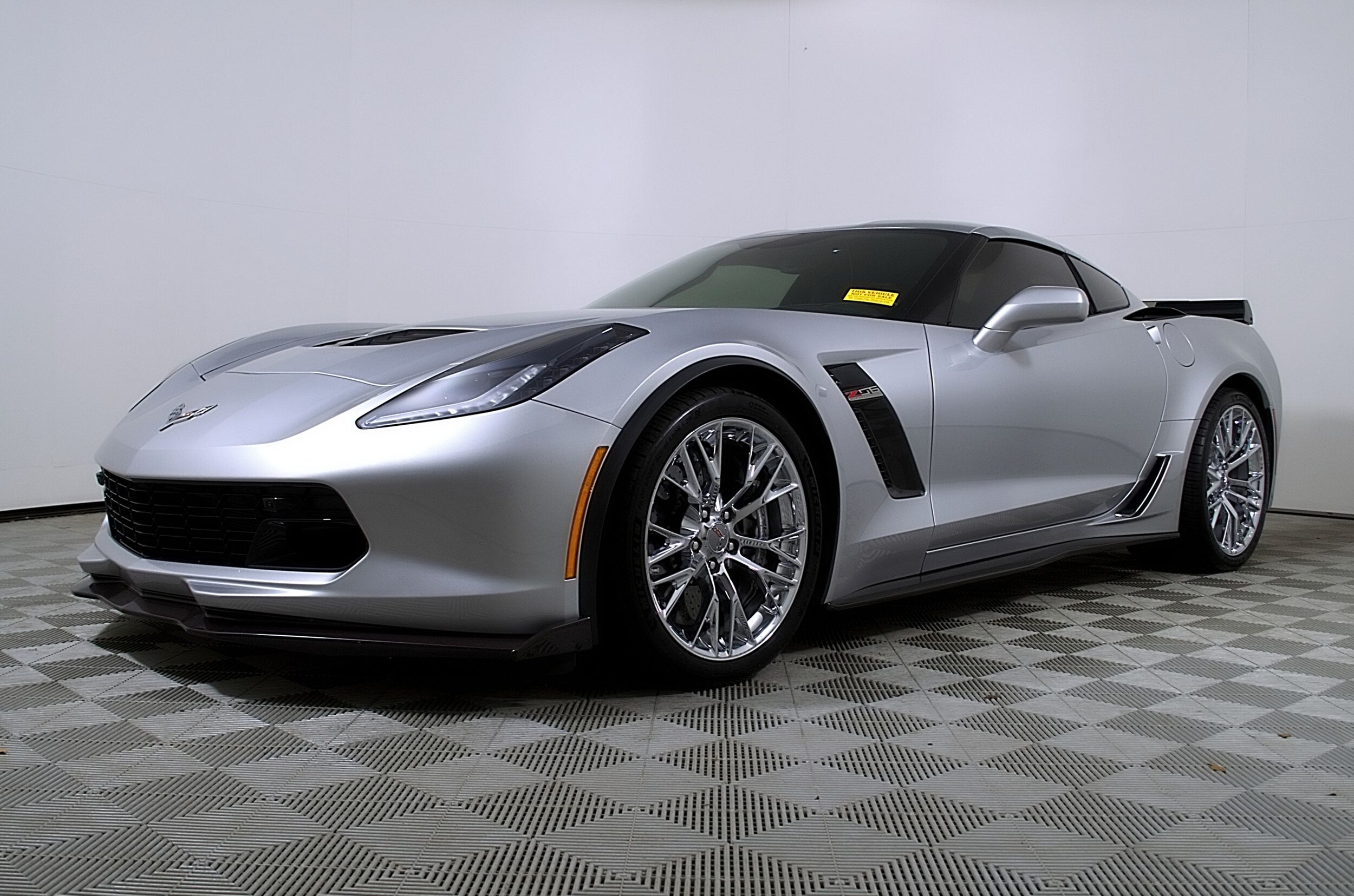 2019 Chevrolet Corvette Z06 3LZ photo 2