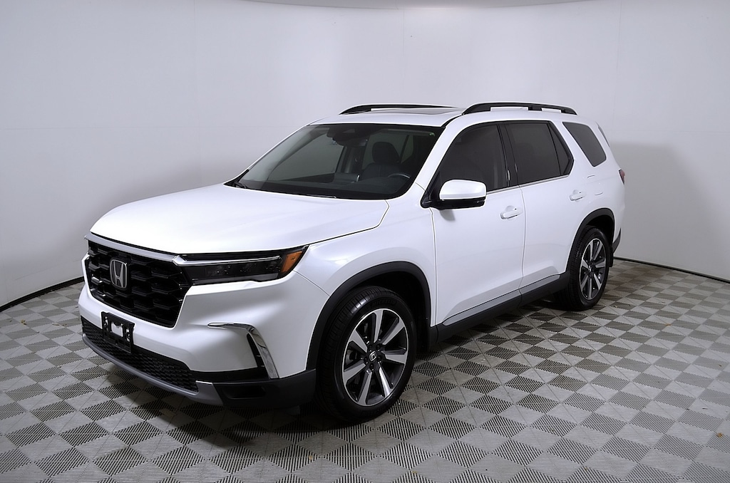 Used 2023 Honda Pilot Touring SUV
