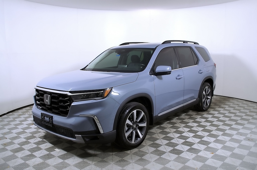 Used 2024 Honda Pilot Touring SUV