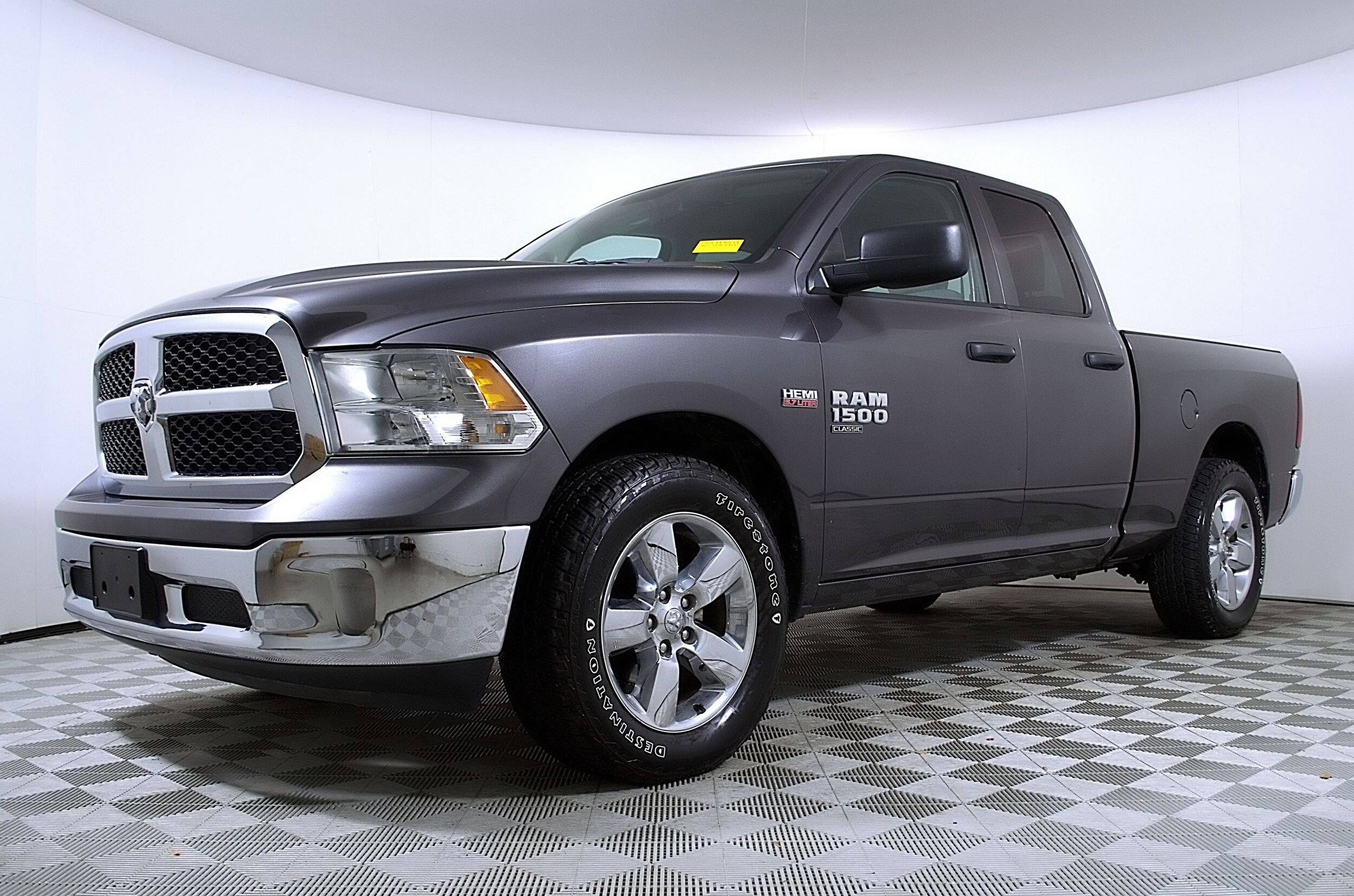 2019 Ram 1500 Classic Tradesman photo 2