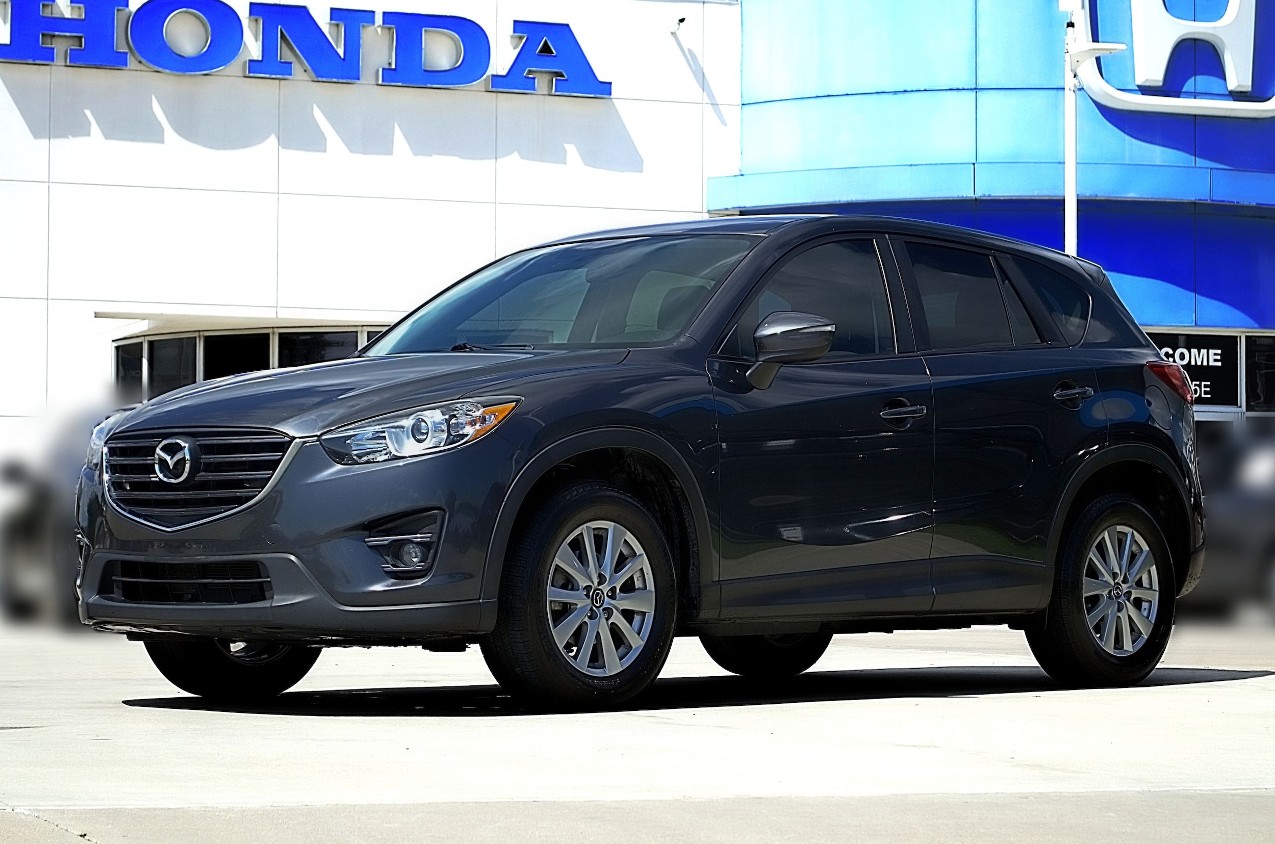 2016 Mazda CX-5 Touring auto's photo