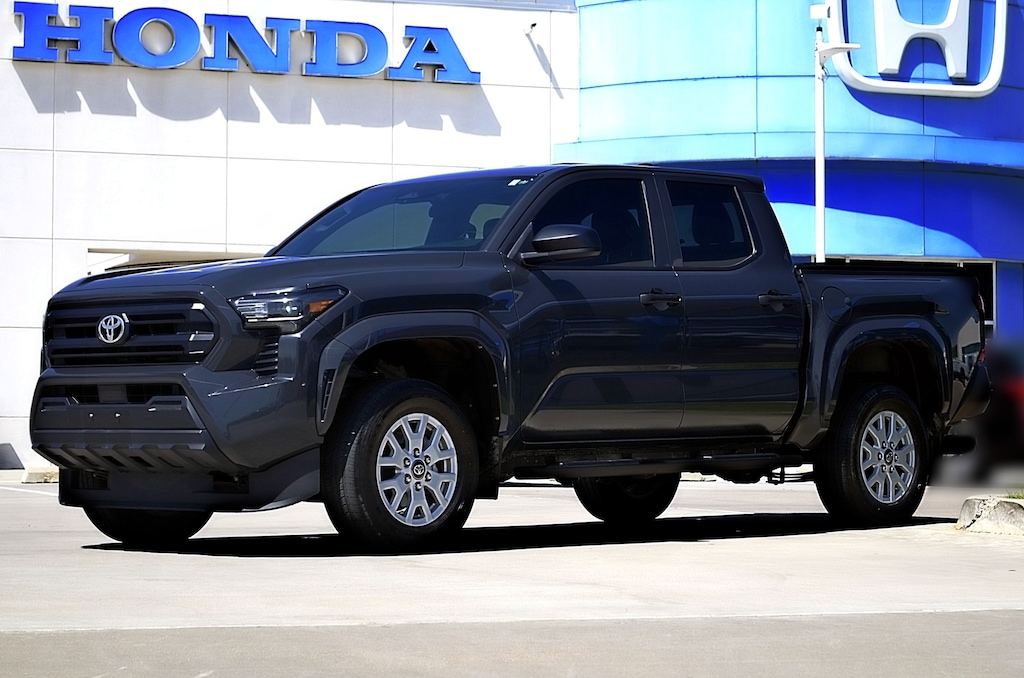 Used 2024 Toyota Tacoma SR Truck Double Cab