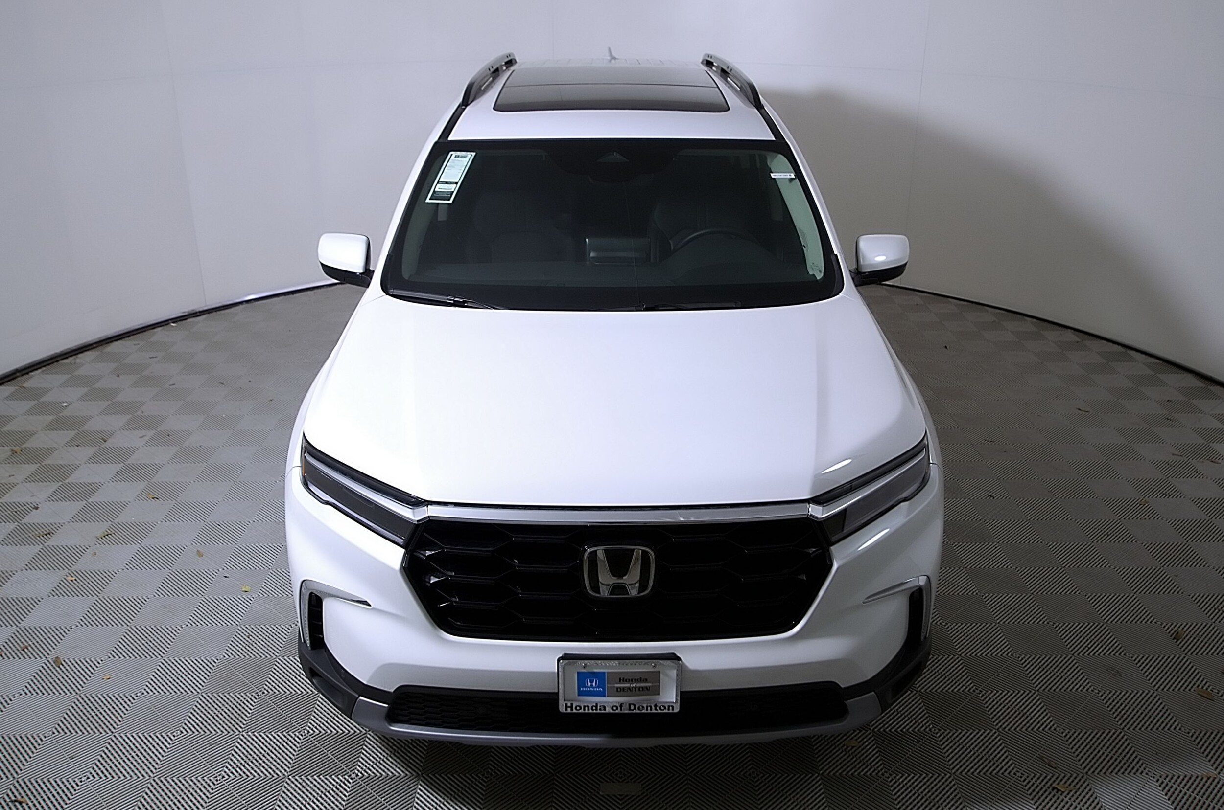 2023 Honda Pilot Touring photo 4