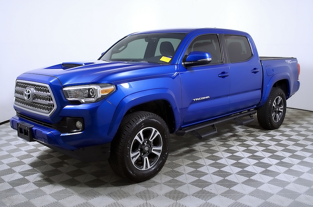 Used 2017 Toyota Tacoma Truck Double Cab